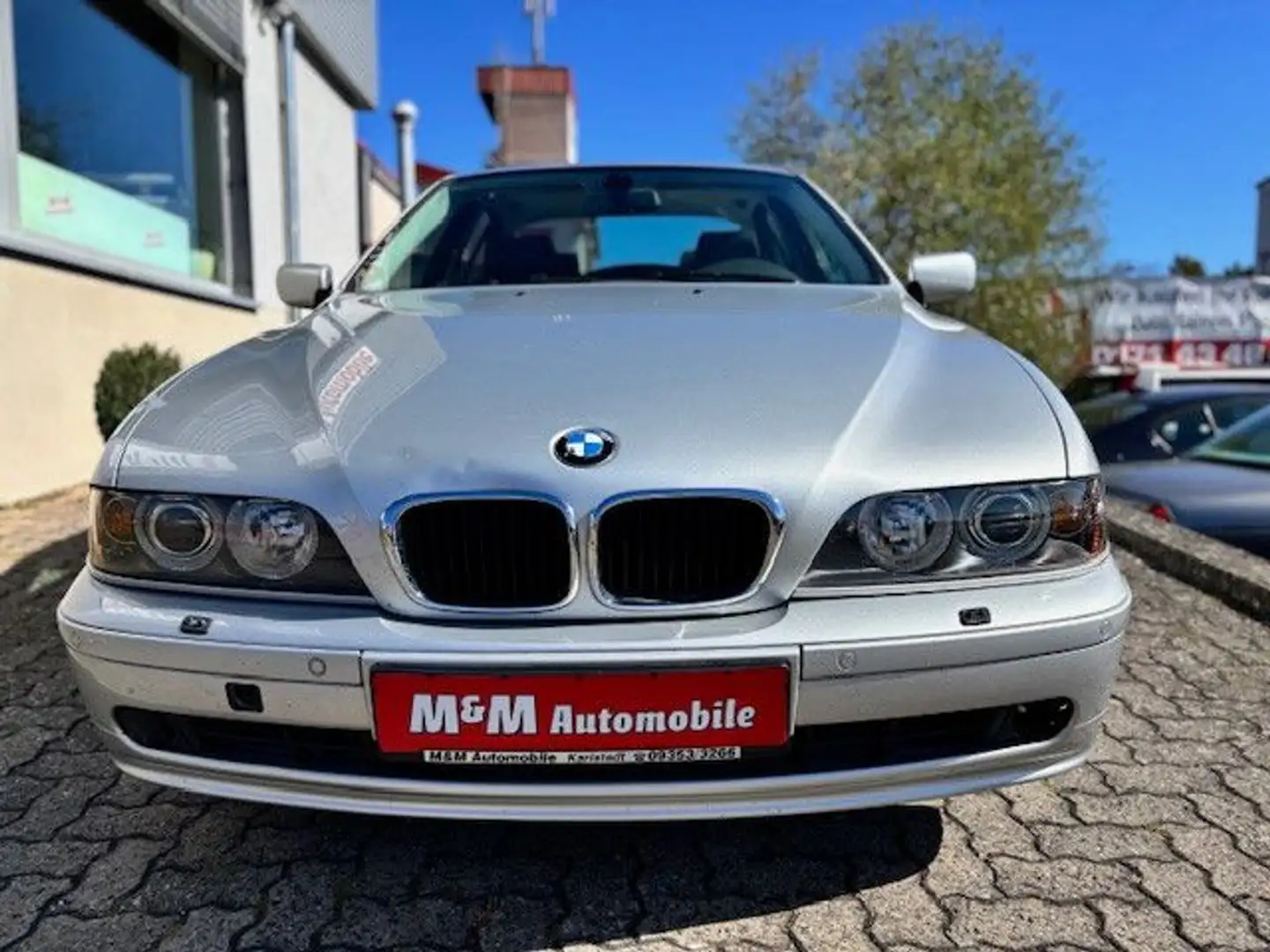 BMW 520 i Lim. Autom. *XENON+Klimatr.+GSHD+ALU+PDC* Silber - 2