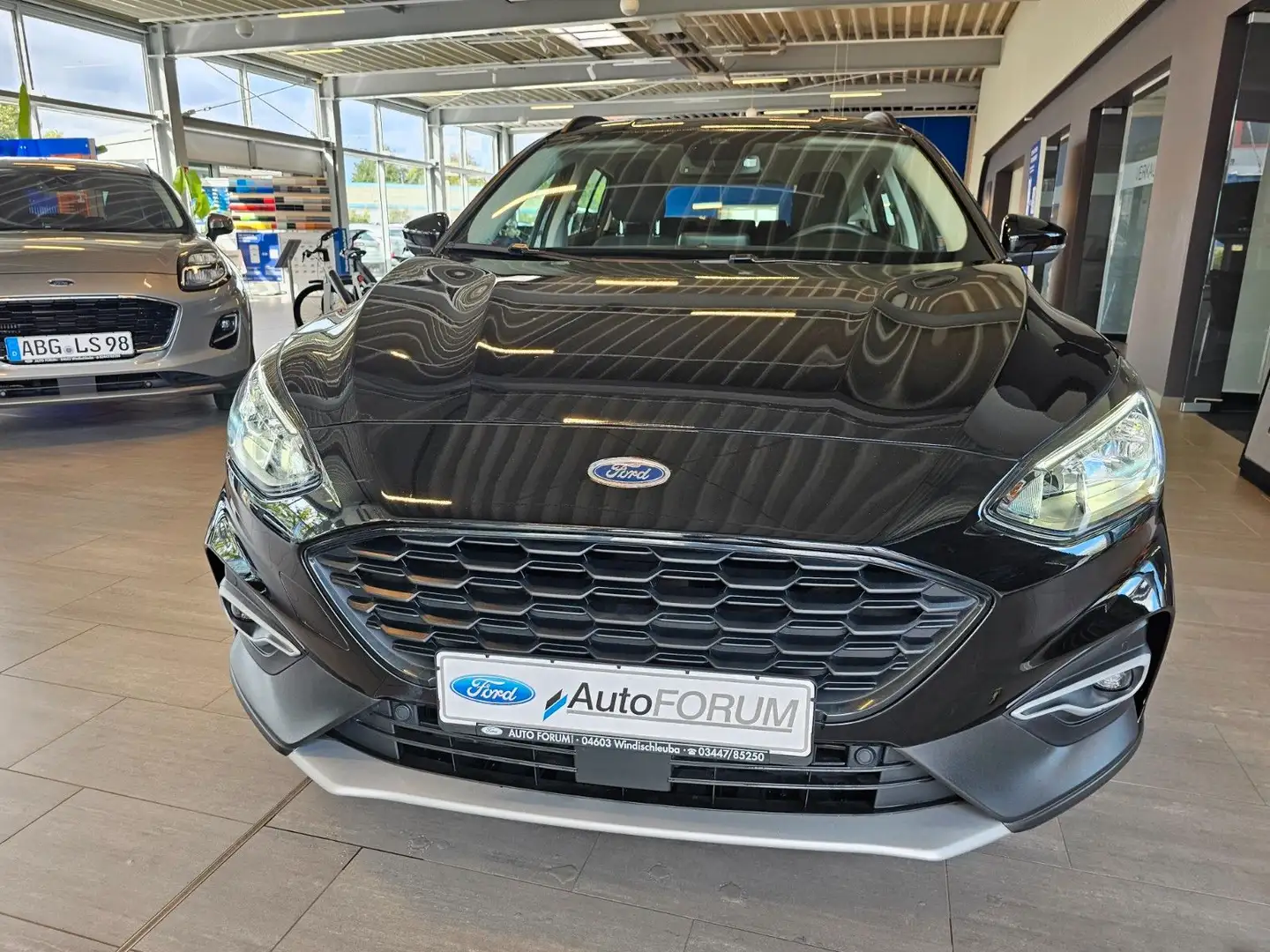 Ford Focus Turnier Active Navi LED Schwarz - 2