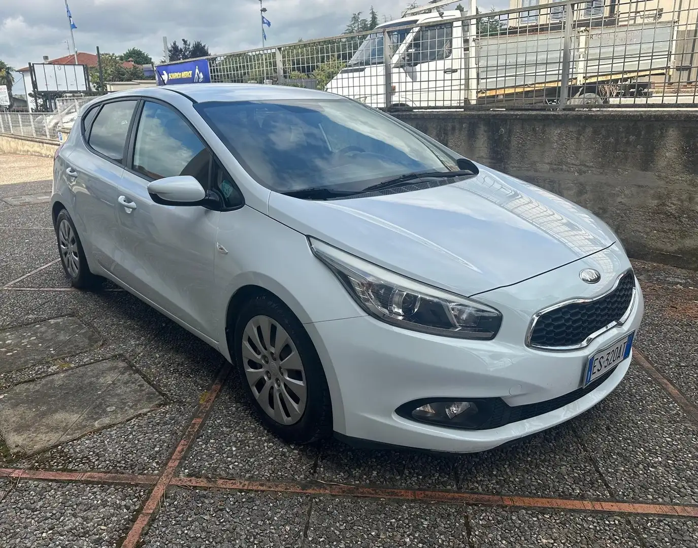 Kia Ceed / cee'd ceed II 2012 1.4 crdi Active Beyaz - 2