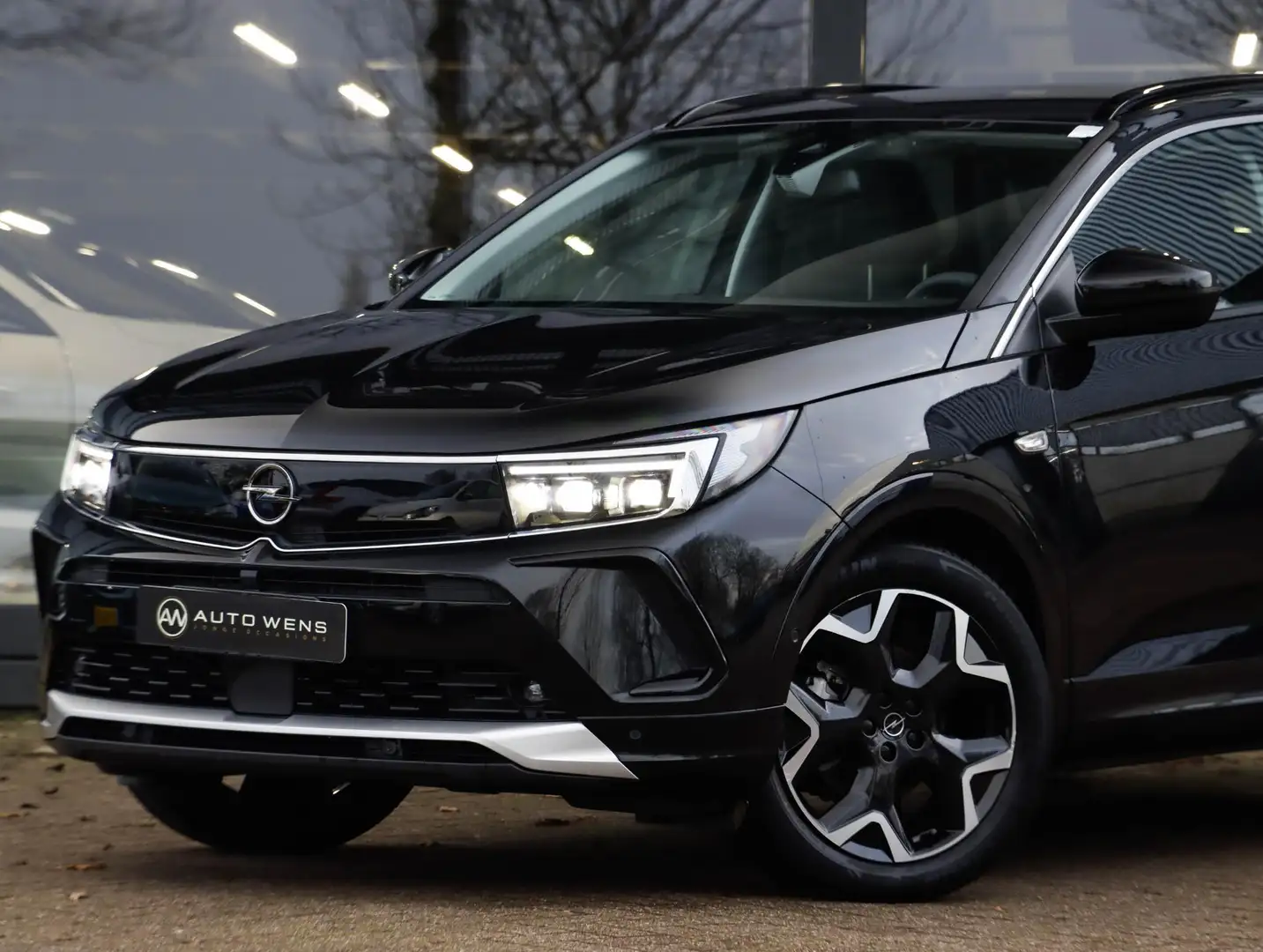 Opel Grandland 1.2 Turbo Ultimate 130pk Automaat 360Cam Stoel+Stu Schwarz - 2