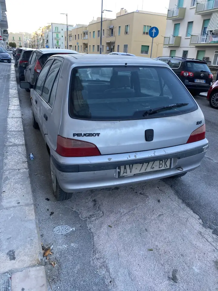 Peugeot 106 5p 1.1 XT, foto 2