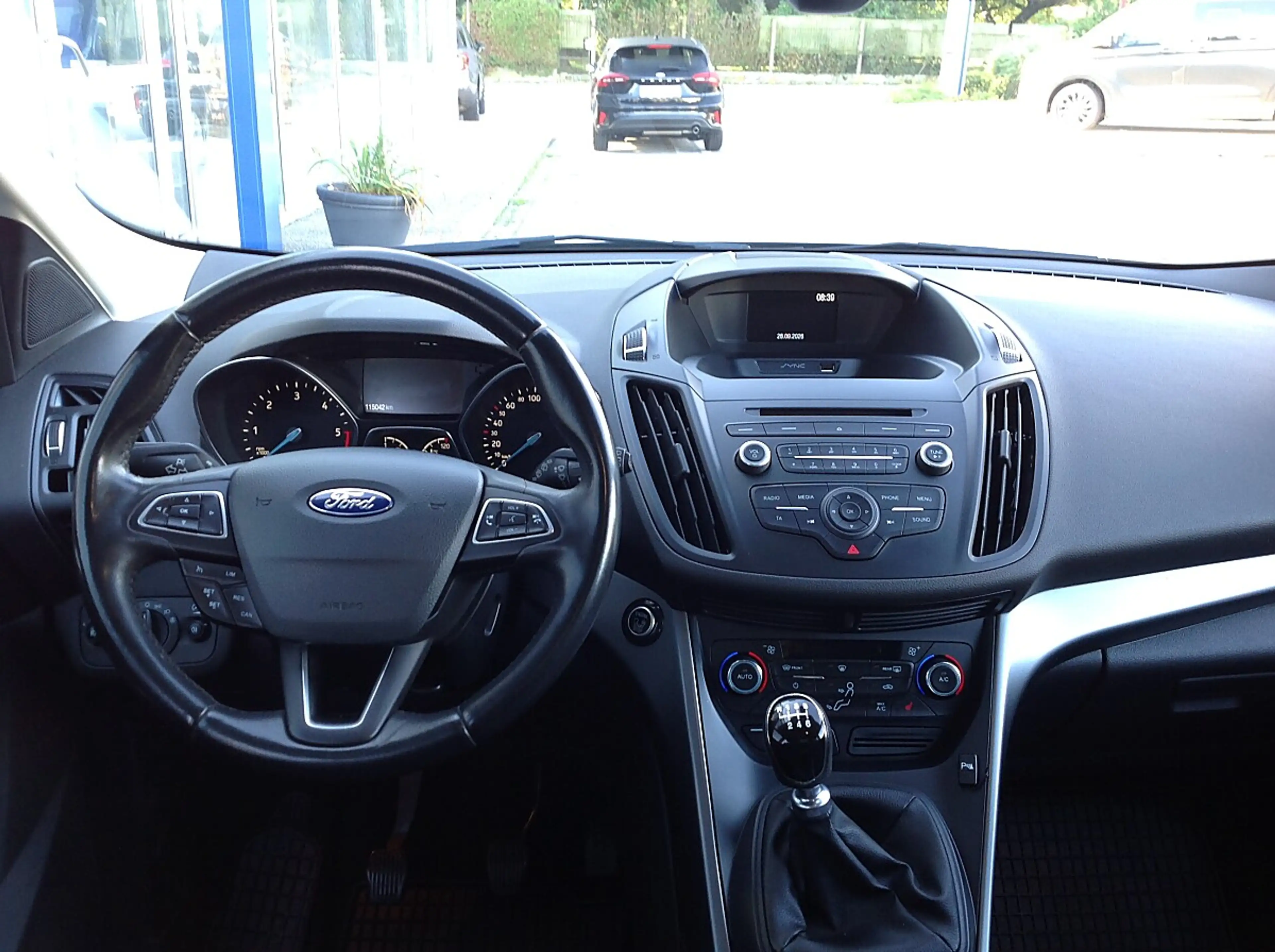 Ford Kuga 1,5 TDCi Trend Start/Stop — photo 5