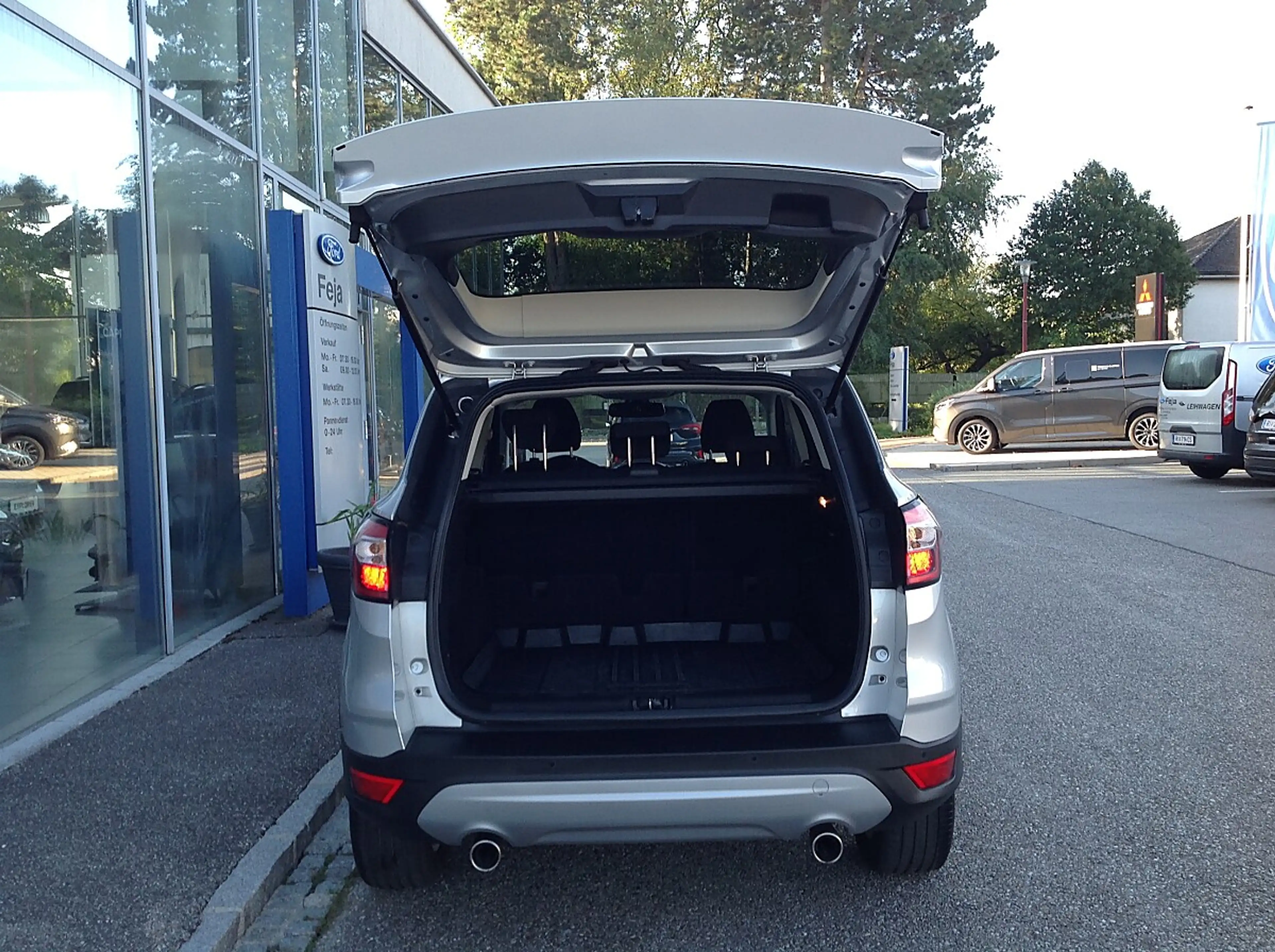 Ford Kuga 1,5 TDCi Trend Start/Stop — photo 10
