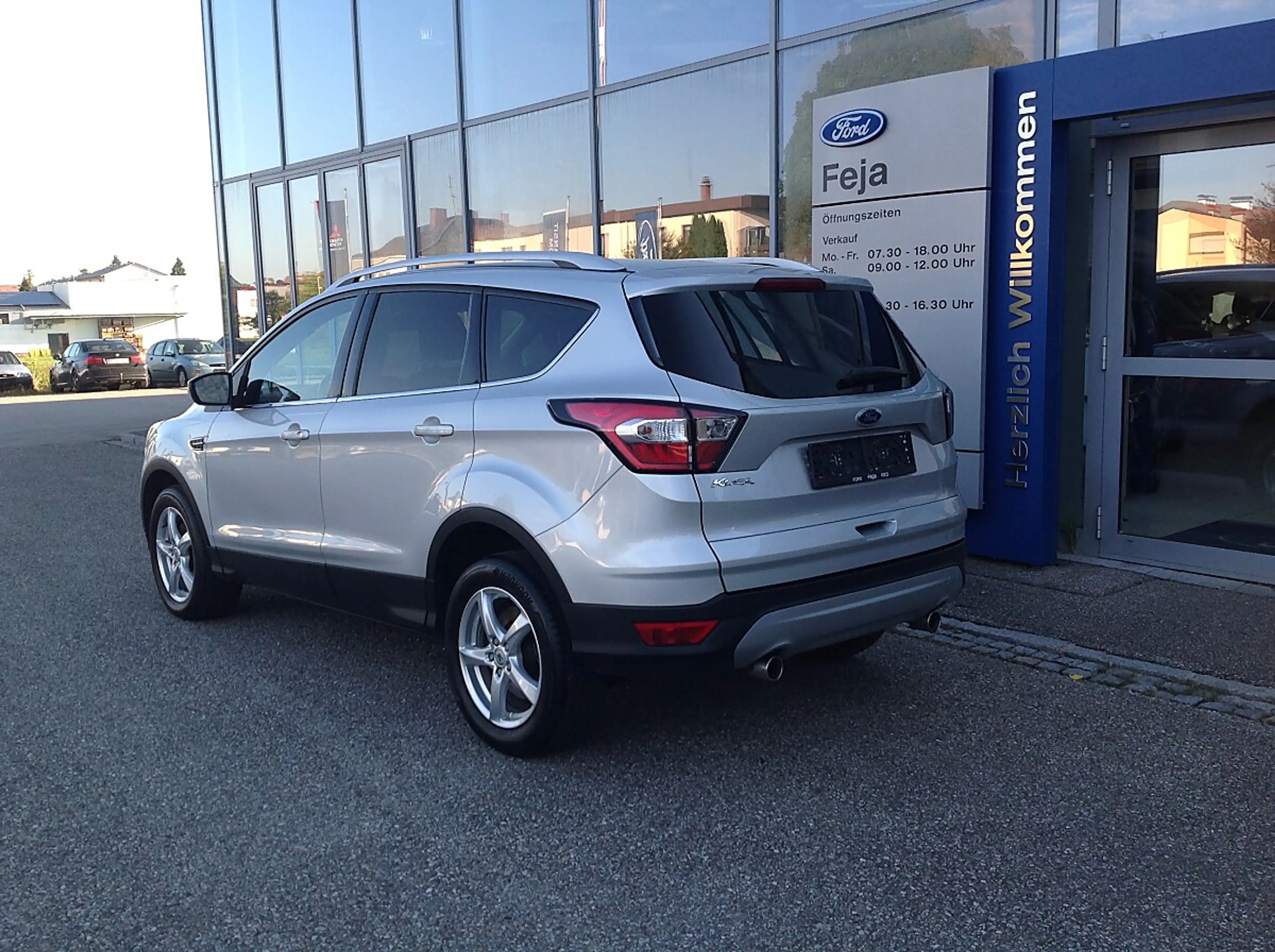 Ford Kuga 1,5 TDCi Trend Start/Stop — photo 3