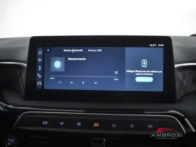 MG ZS view 9