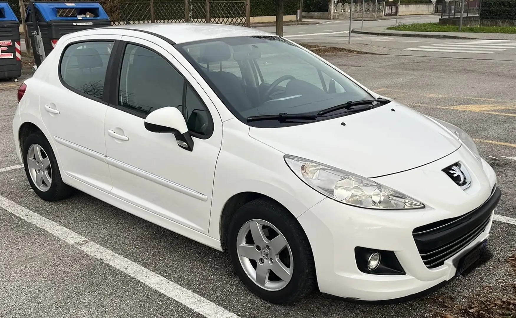 Peugeot 207 5p 1.4 8v Special Edition - 1