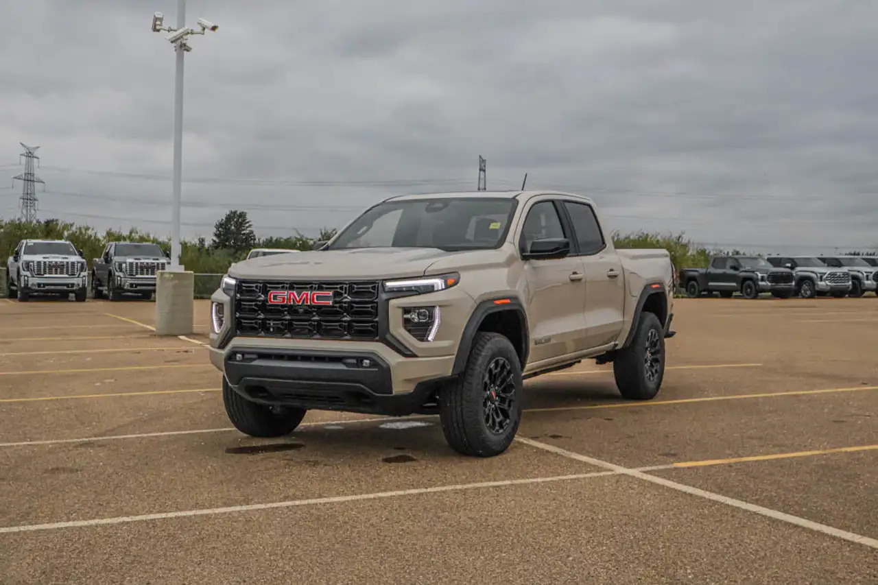 GMC Canyon снимка GMC Canyon