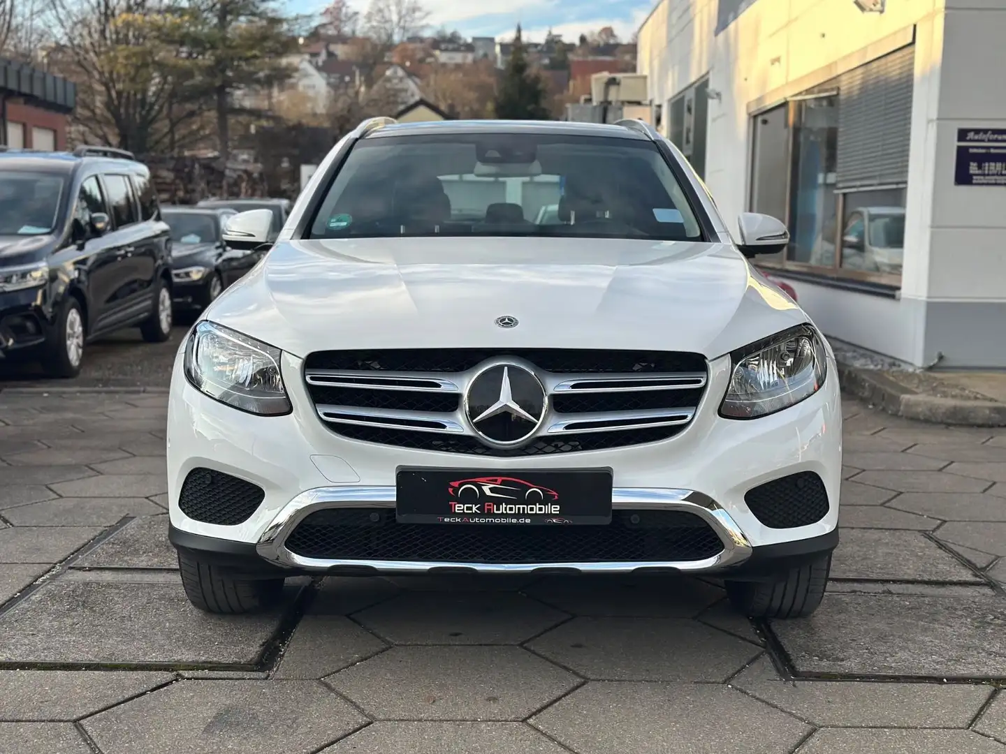 Mercedes-Benz GLC 250 250 d 4Matic AHK/RFK/Pano Wit - 1