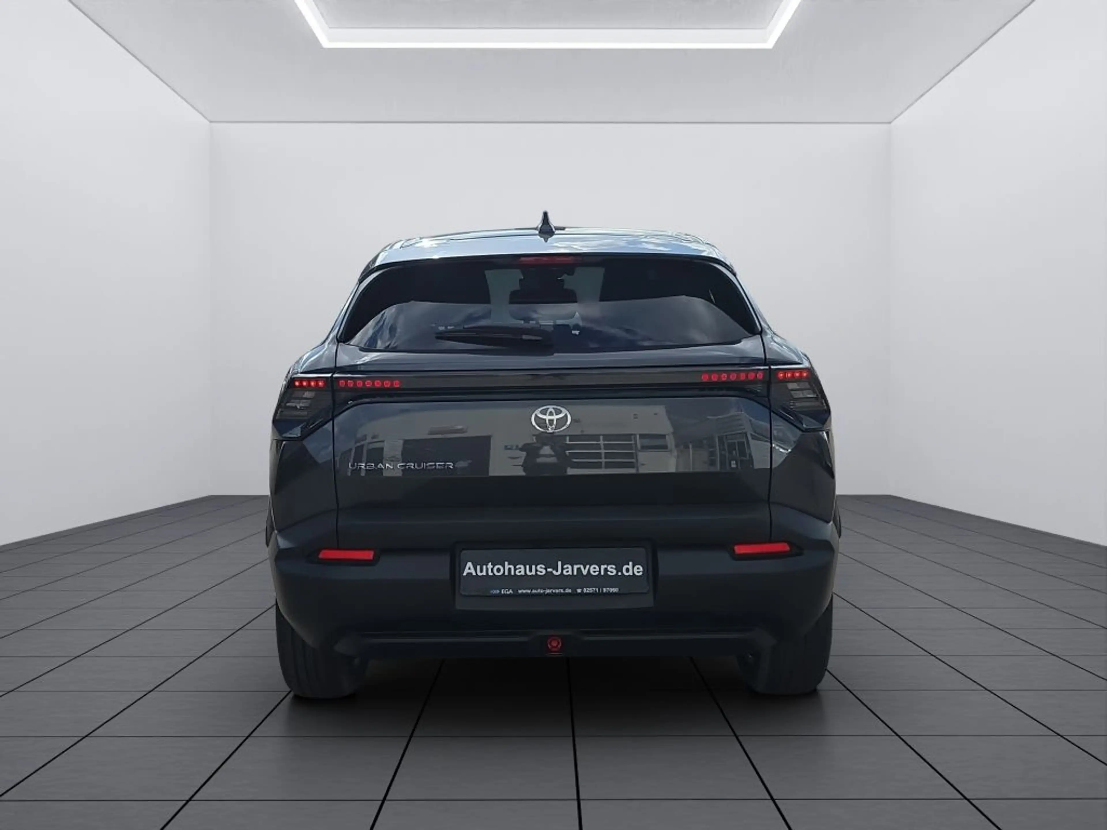 Toyota Urban Cruiser 61kWh Teamplayer — photo 5