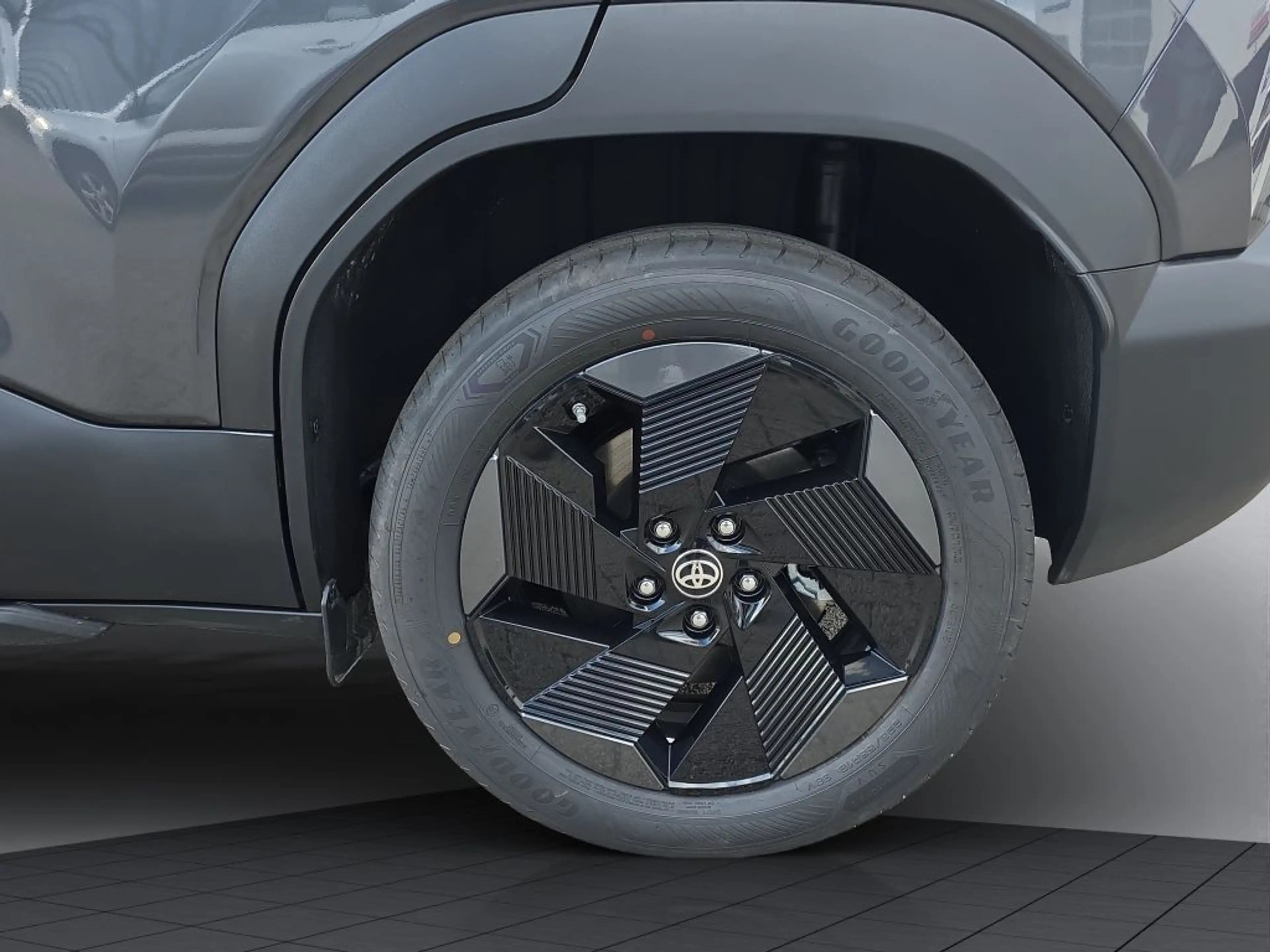 Toyota Urban Cruiser 61kWh Teamplayer — photo 21