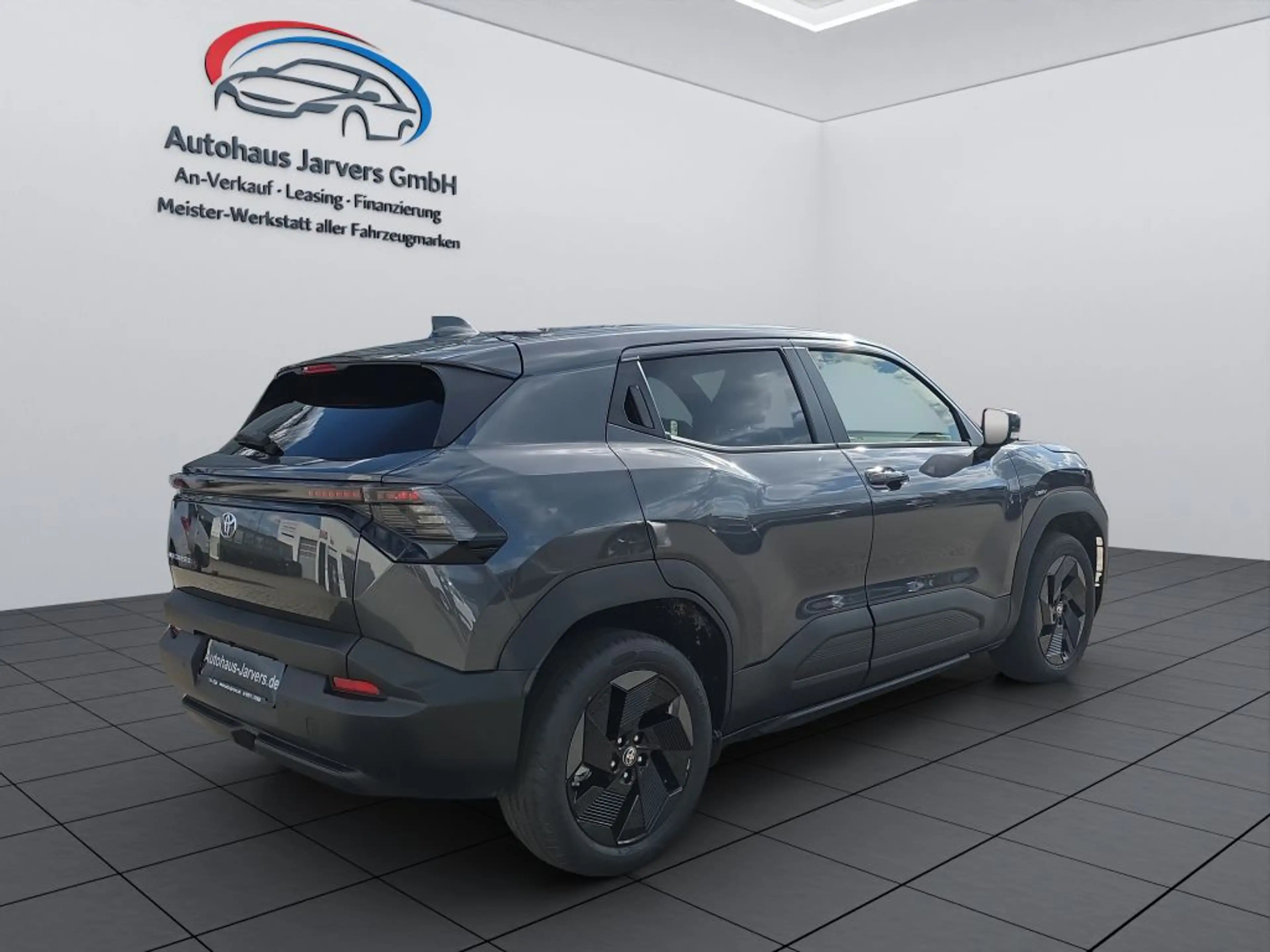 Toyota Urban Cruiser 61kWh Teamplayer — photo 6