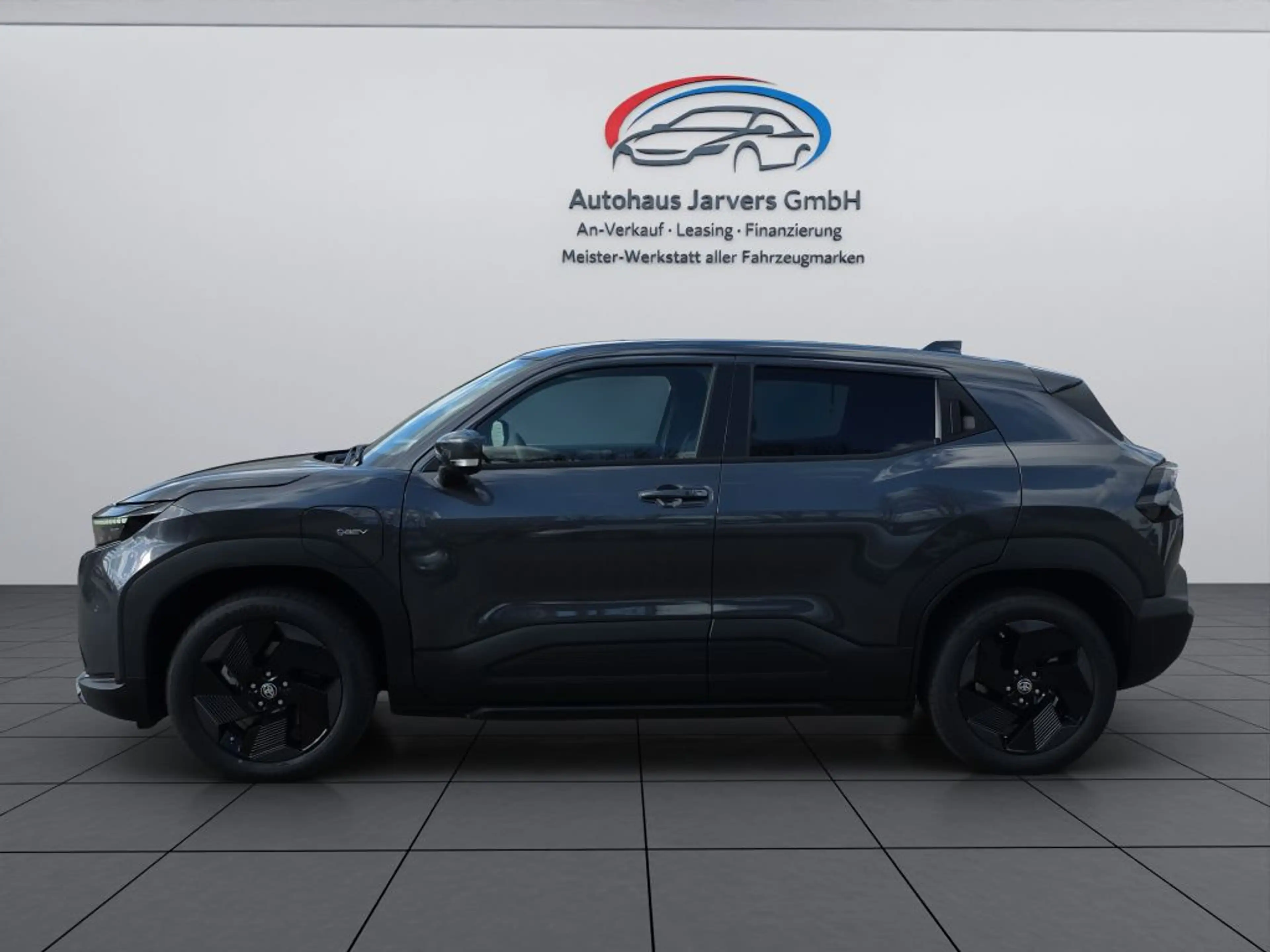Toyota Urban Cruiser 61kWh Teamplayer — photo 3
