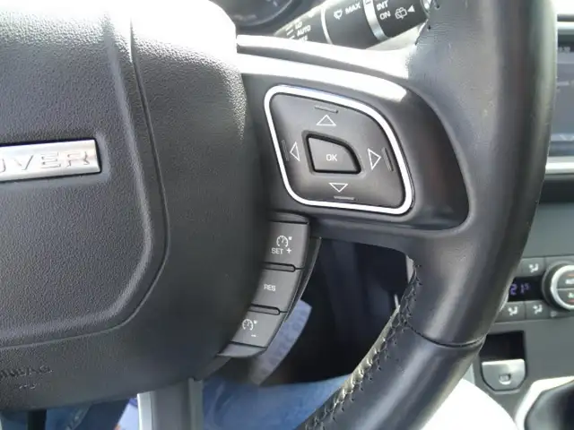 Land Rover Range Rover Evoque view 16