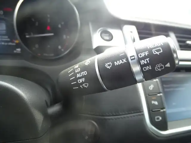 Land Rover Range Rover Evoque view 15