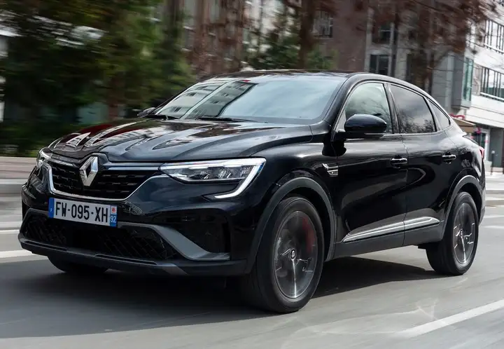 Renault Arkana 2023, foto 11
