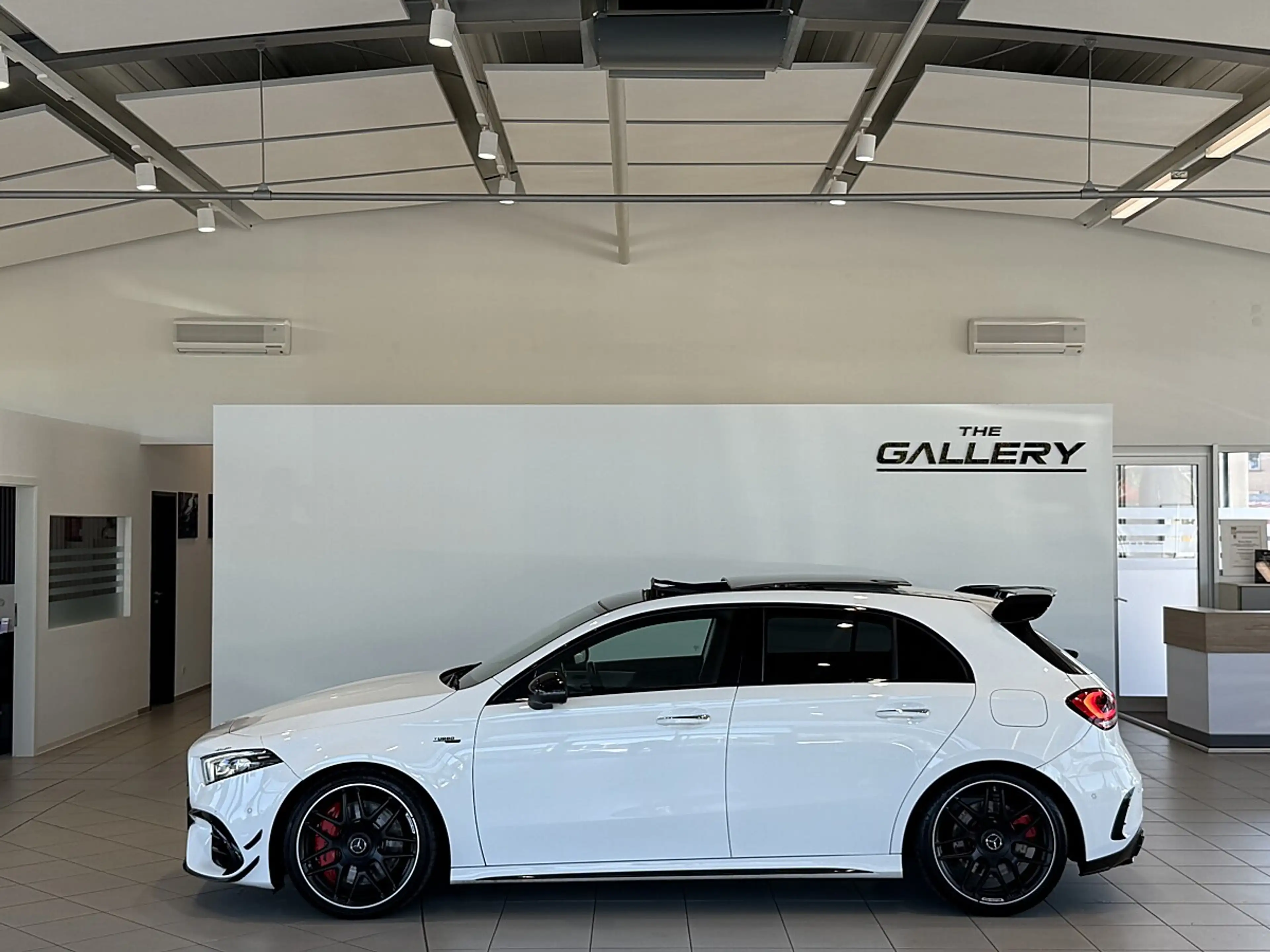 Mercedes-Benz A 45 AMG S 4MATIC+ Aut.*Panorama*Memory*360°*Vollausstattung — photo 9