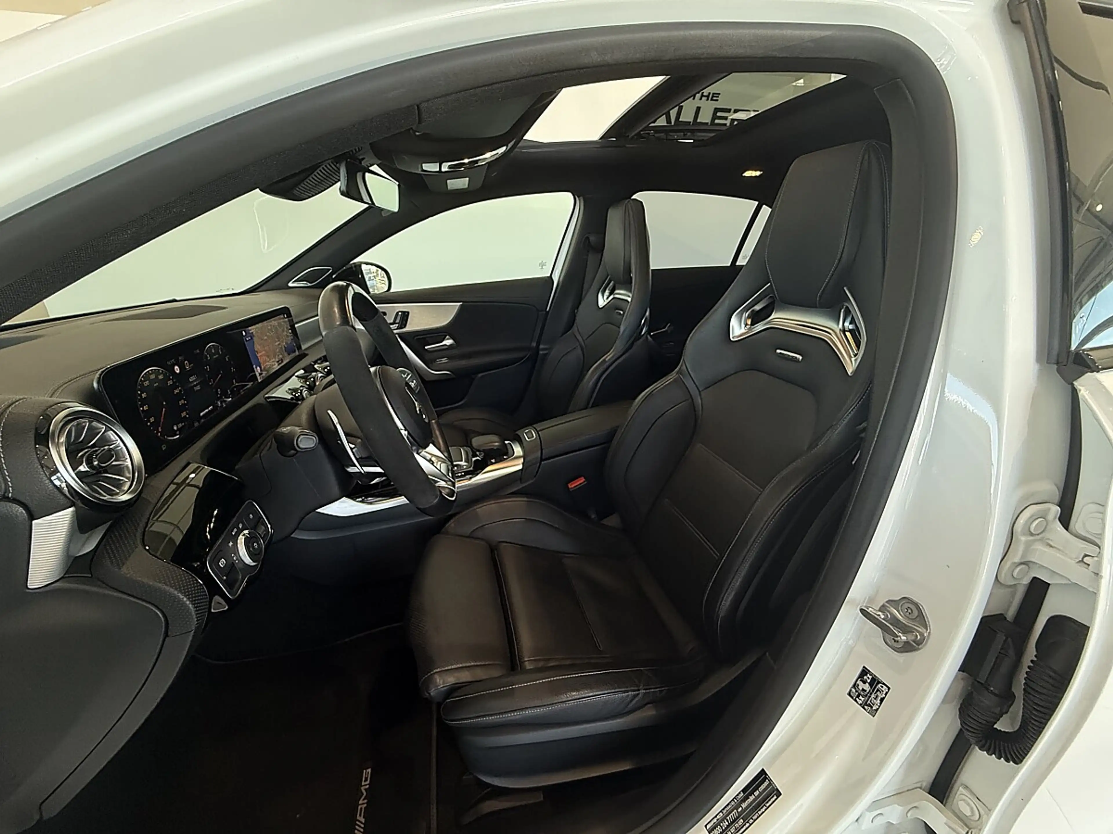 Mercedes-Benz A 45 AMG S 4MATIC+ Aut.*Panorama*Memory*360°*Vollausstattung — photo 13