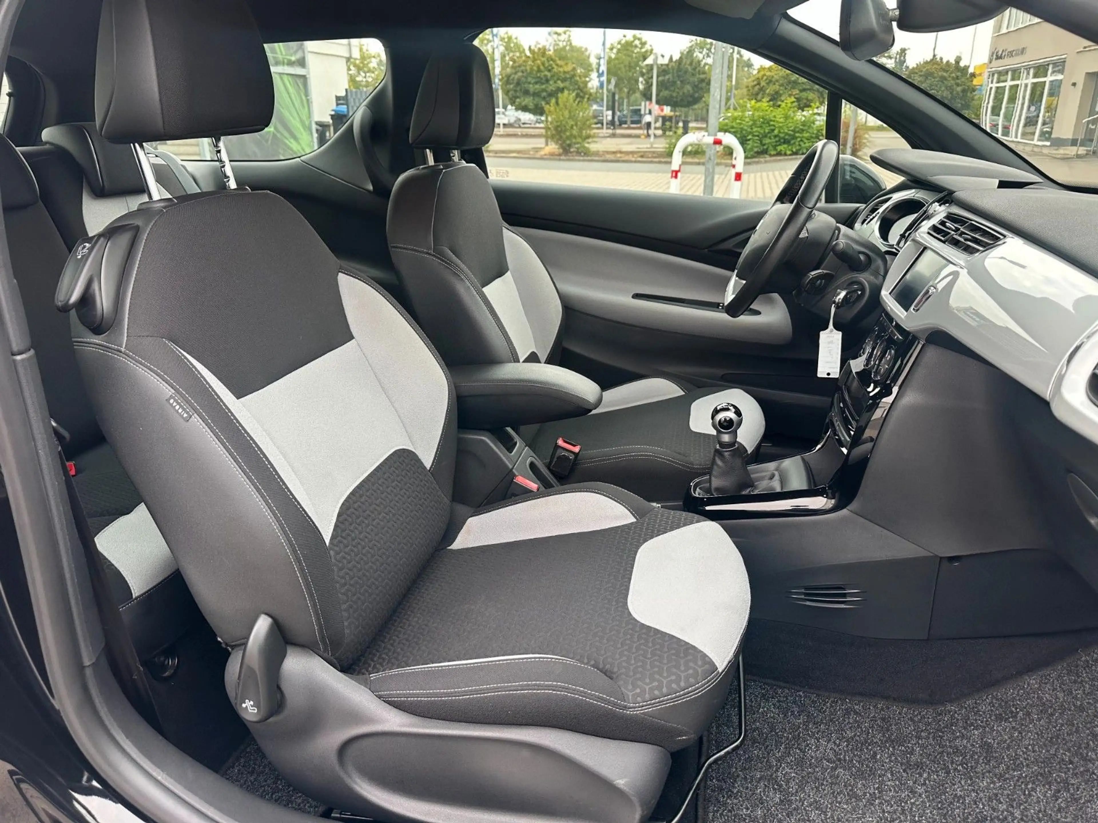 DS Automobiles DS 3 1,2 Ltr-Chic-KLIMA-PDC-8 X BEREIFT — photo 15