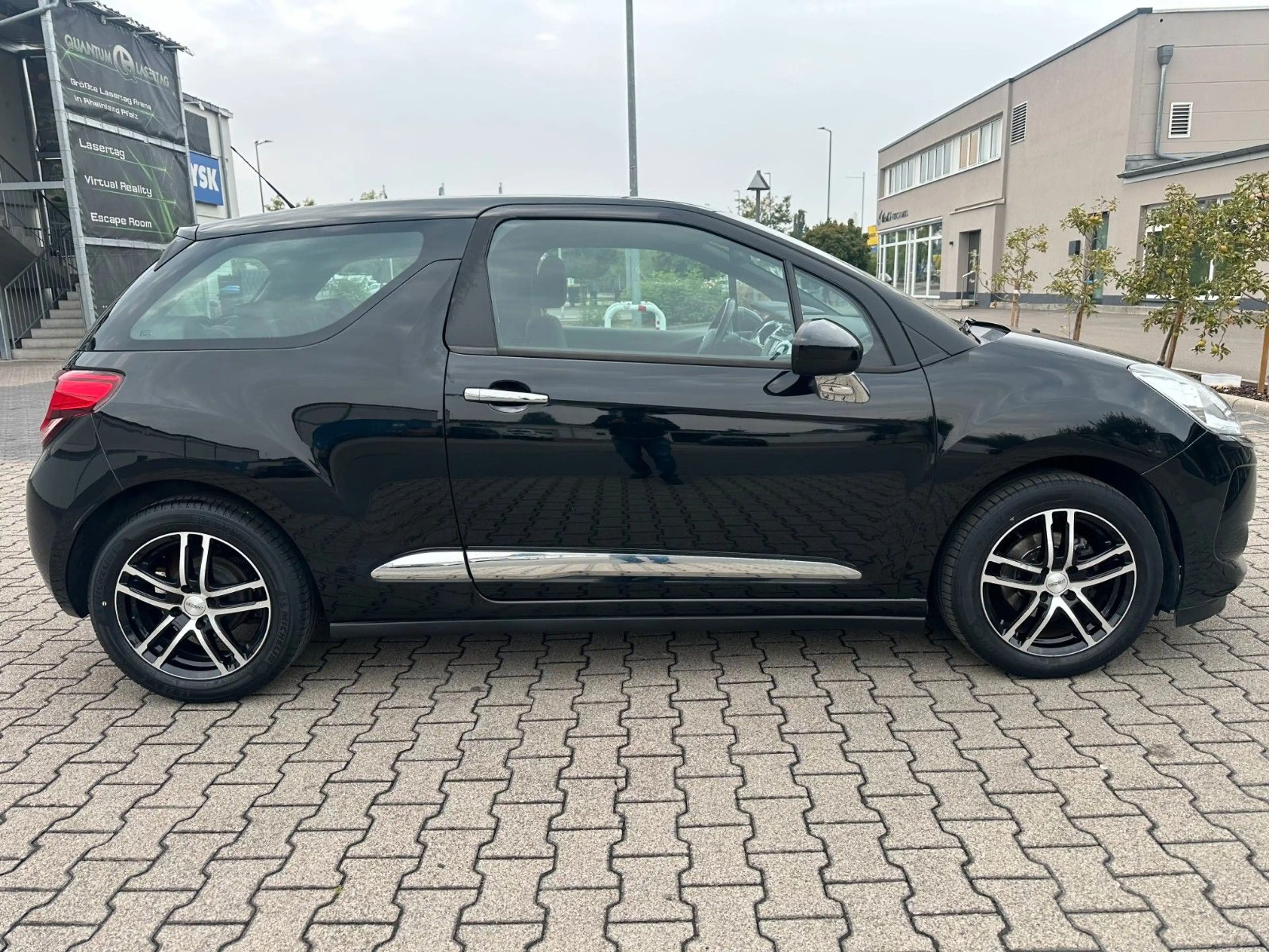 DS Automobiles DS 3 1,2 Ltr-Chic-KLIMA-PDC-8 X BEREIFT — photo 4