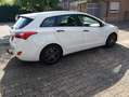 Hyundai i30 i30cw 1.4 Classic Weiß - thumbnail 2