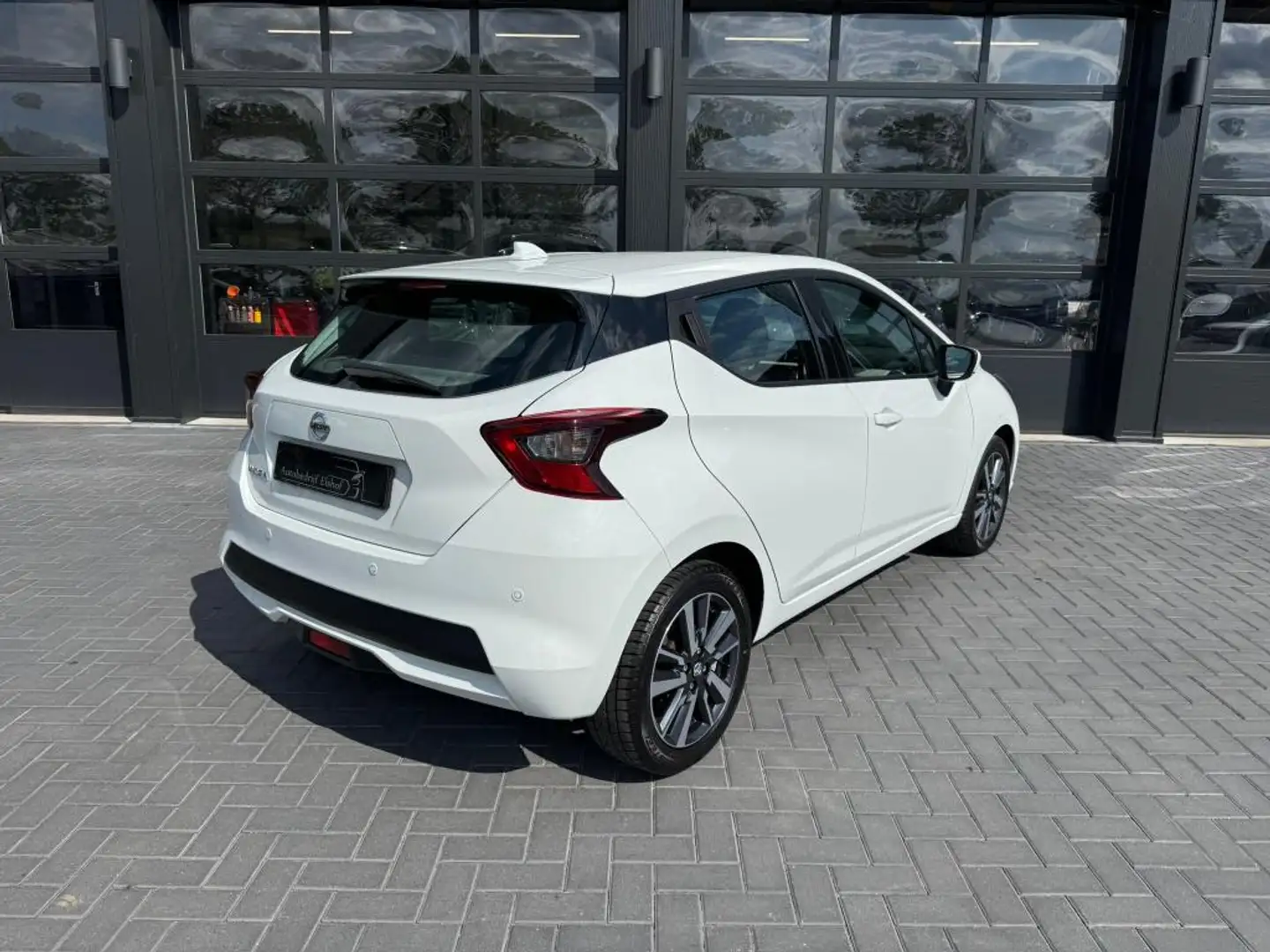 Nissan Micra 0.9 IG-T Airco / Stoelverwarming White - 2