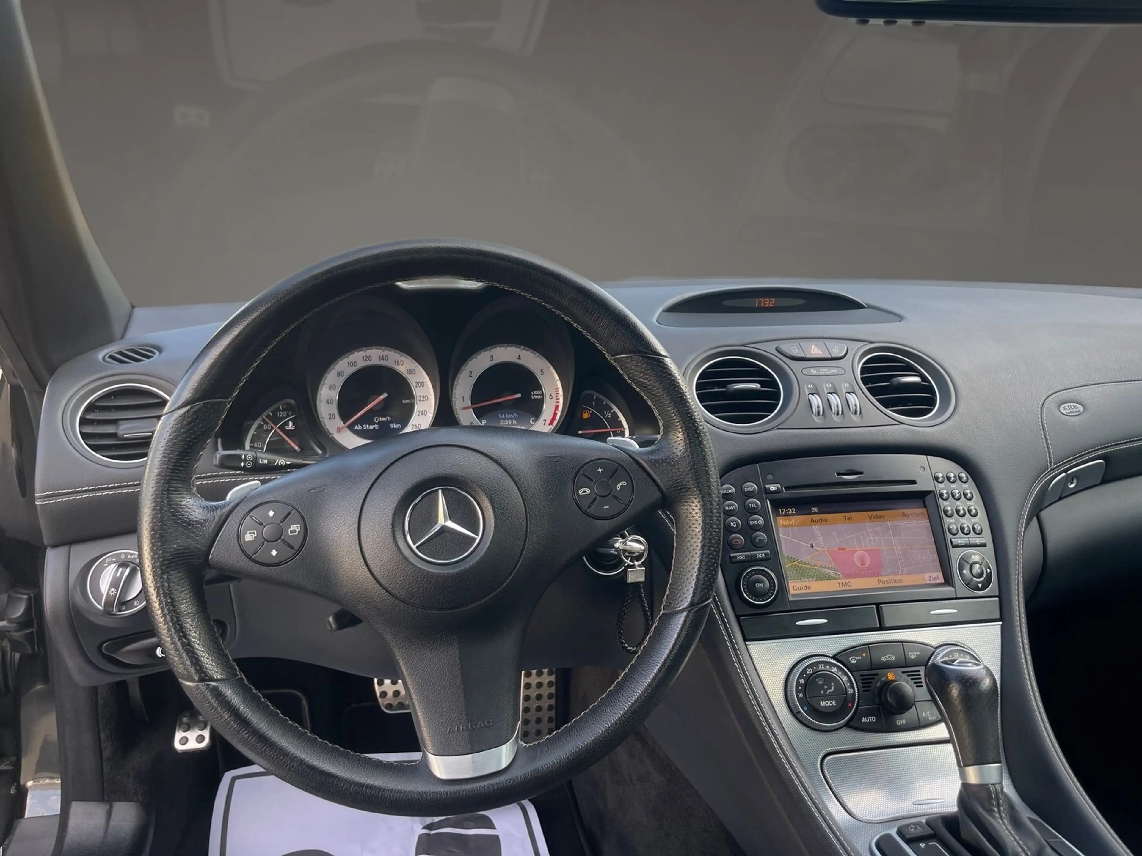 Mercedes-Benz SL 500 Sport-Paket HarmanKardon Navi Sitzheizung — photo 10