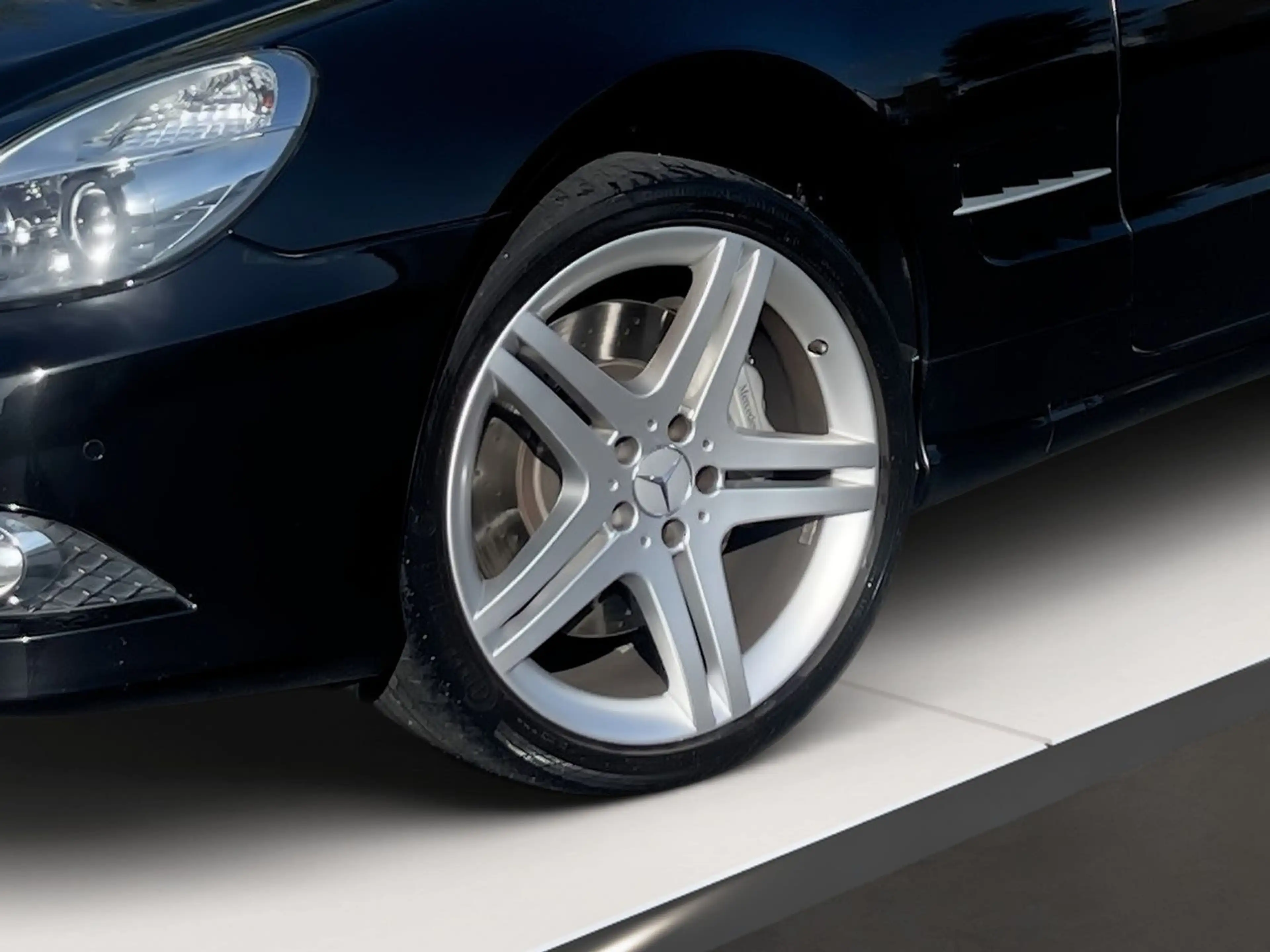 Mercedes-Benz SL 500 Sport-Paket HarmanKardon Navi Sitzheizung — photo 8