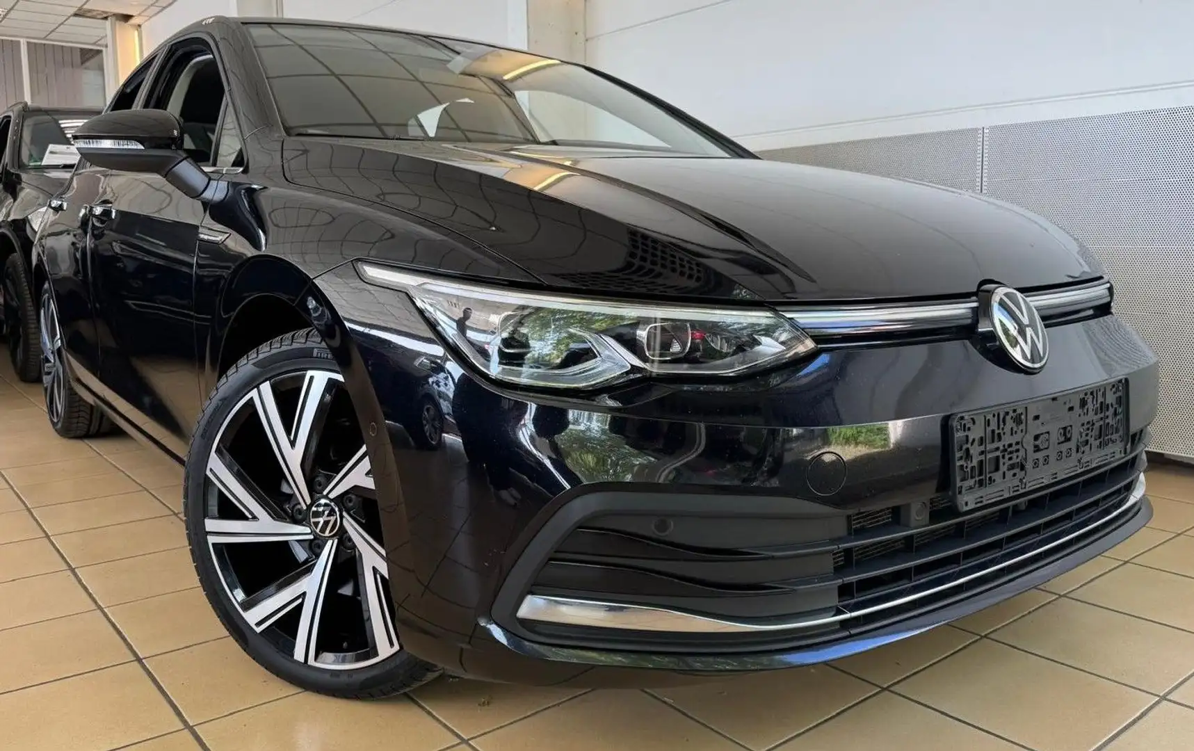 Volkswagen Golf Highline Style 2,0 LED ACC Digital Kamera Massage Noir - 1