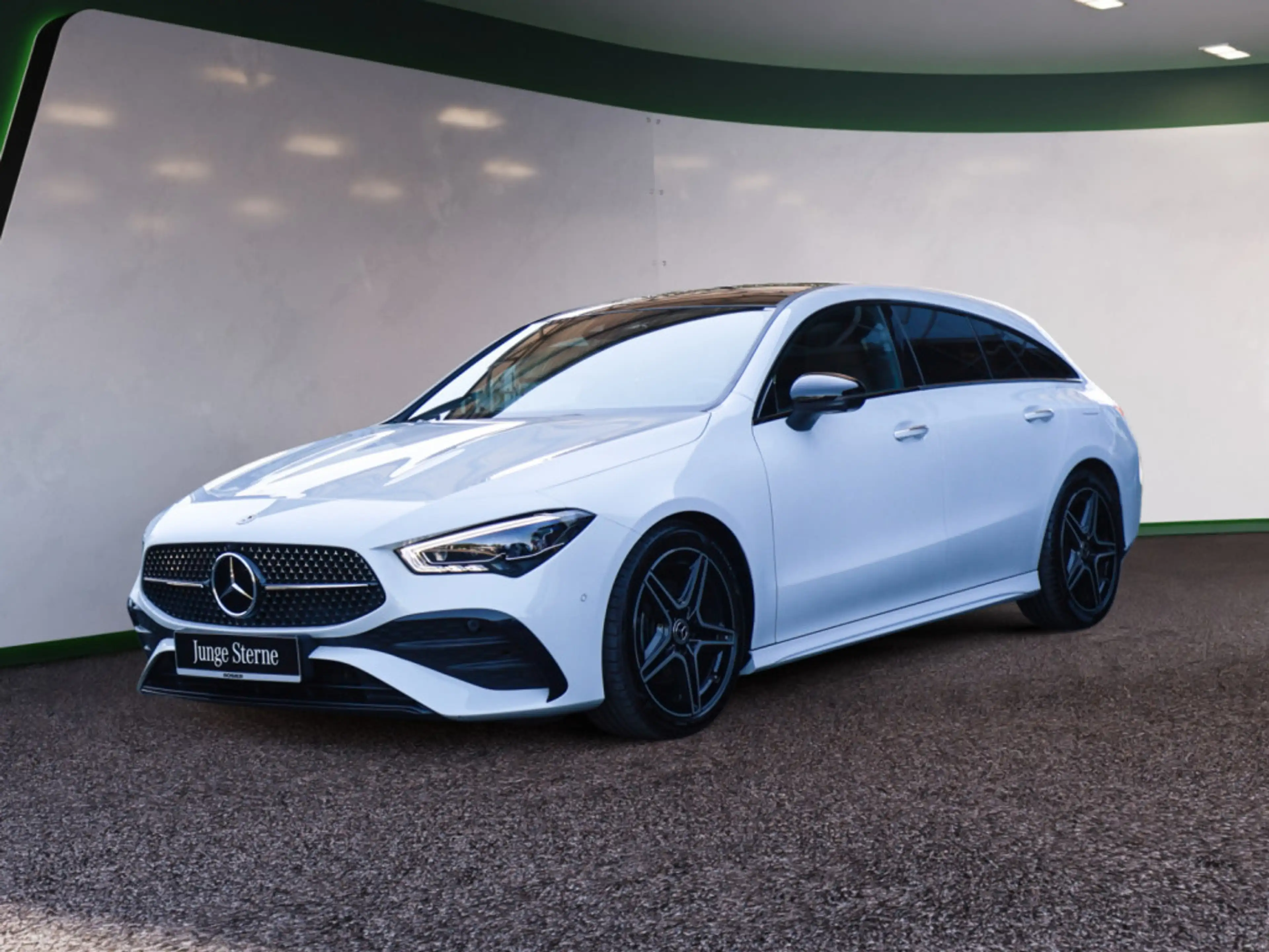 Mercedes-Benz CLA 180 SB AMG Sport Premium+ NIGHT ACC PANO — photo 2
