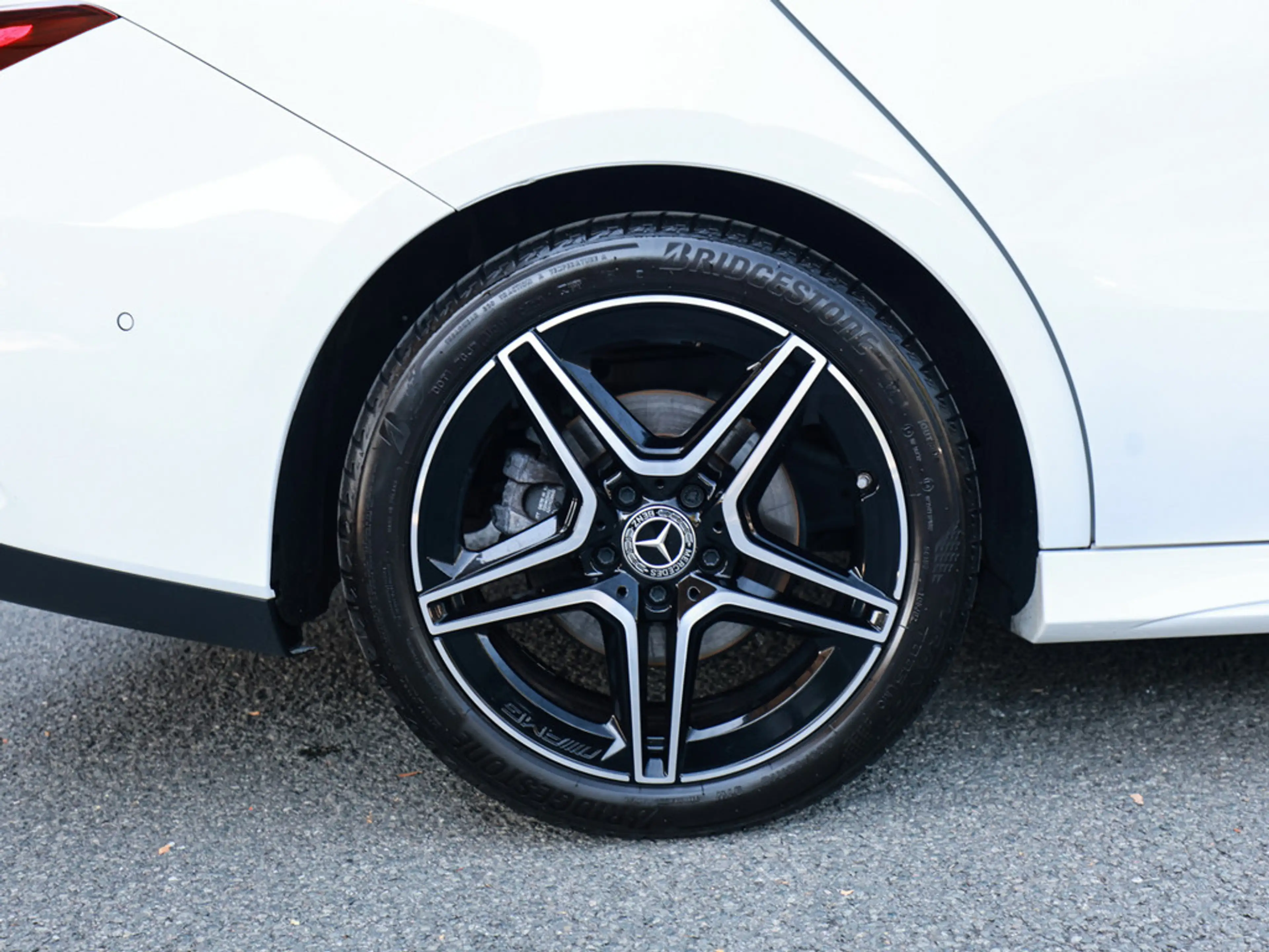 Mercedes-Benz CLA 180 SB AMG Sport Premium+ NIGHT ACC PANO — photo 9