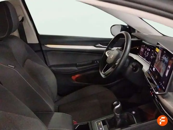 Volkswagen Golf 1.5 TSI 6 vel. 2025, foto 15