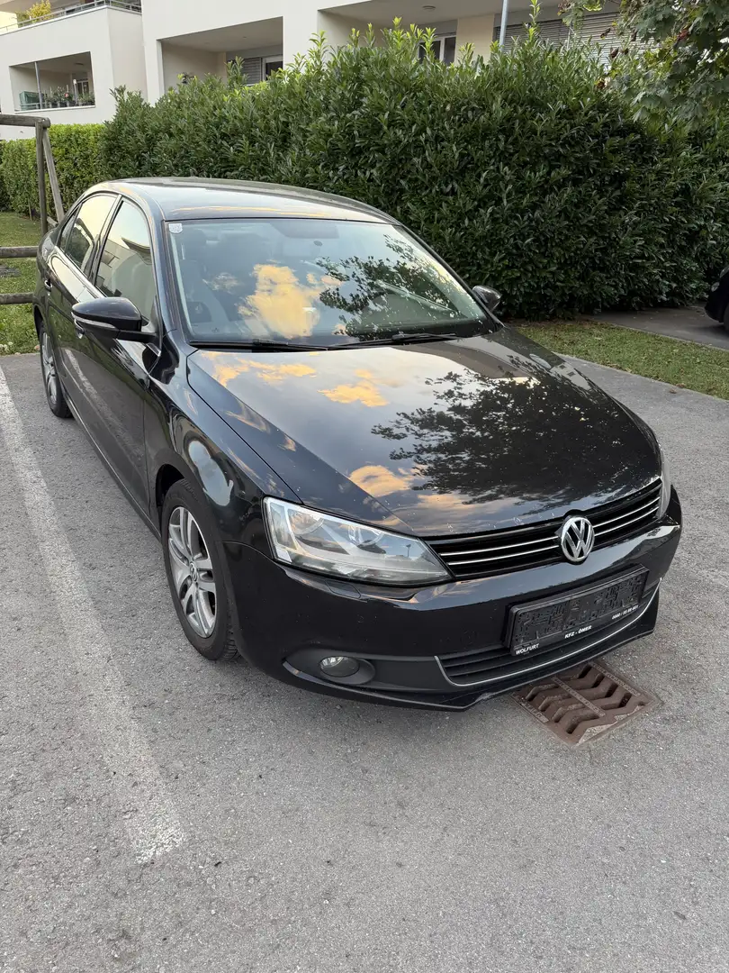 Volkswagen Jetta Comfortline 1,6 TDI BMT DPF Schwarz - 1