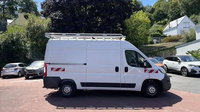 Peugeot Boxer view 4
