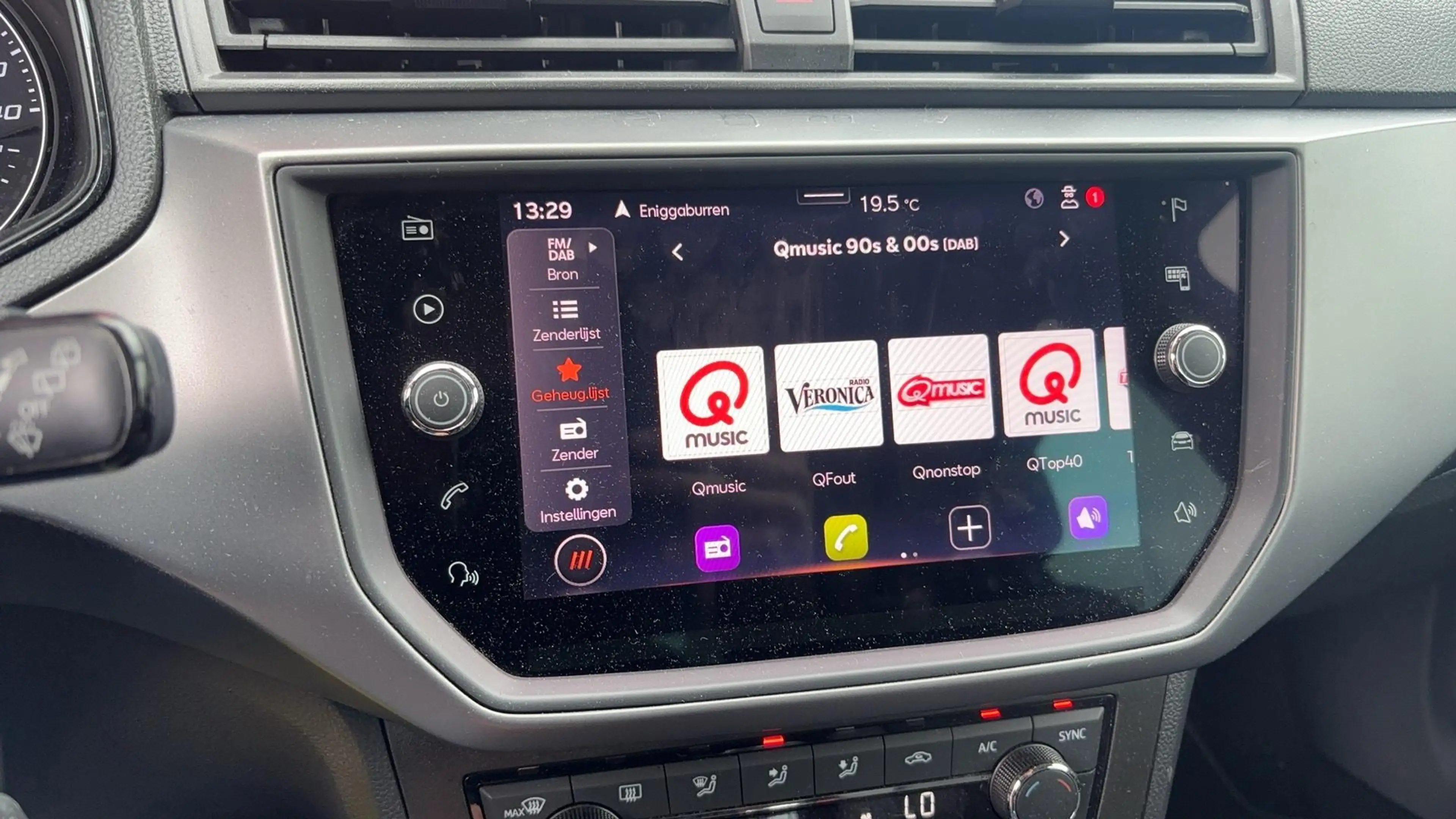 SEAT Ibiza 1.0 TSI Style Business Intense CAMERA / CARPLAY / — photo 14