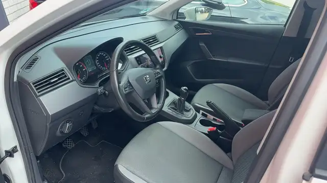 SEAT Ibiza view 4