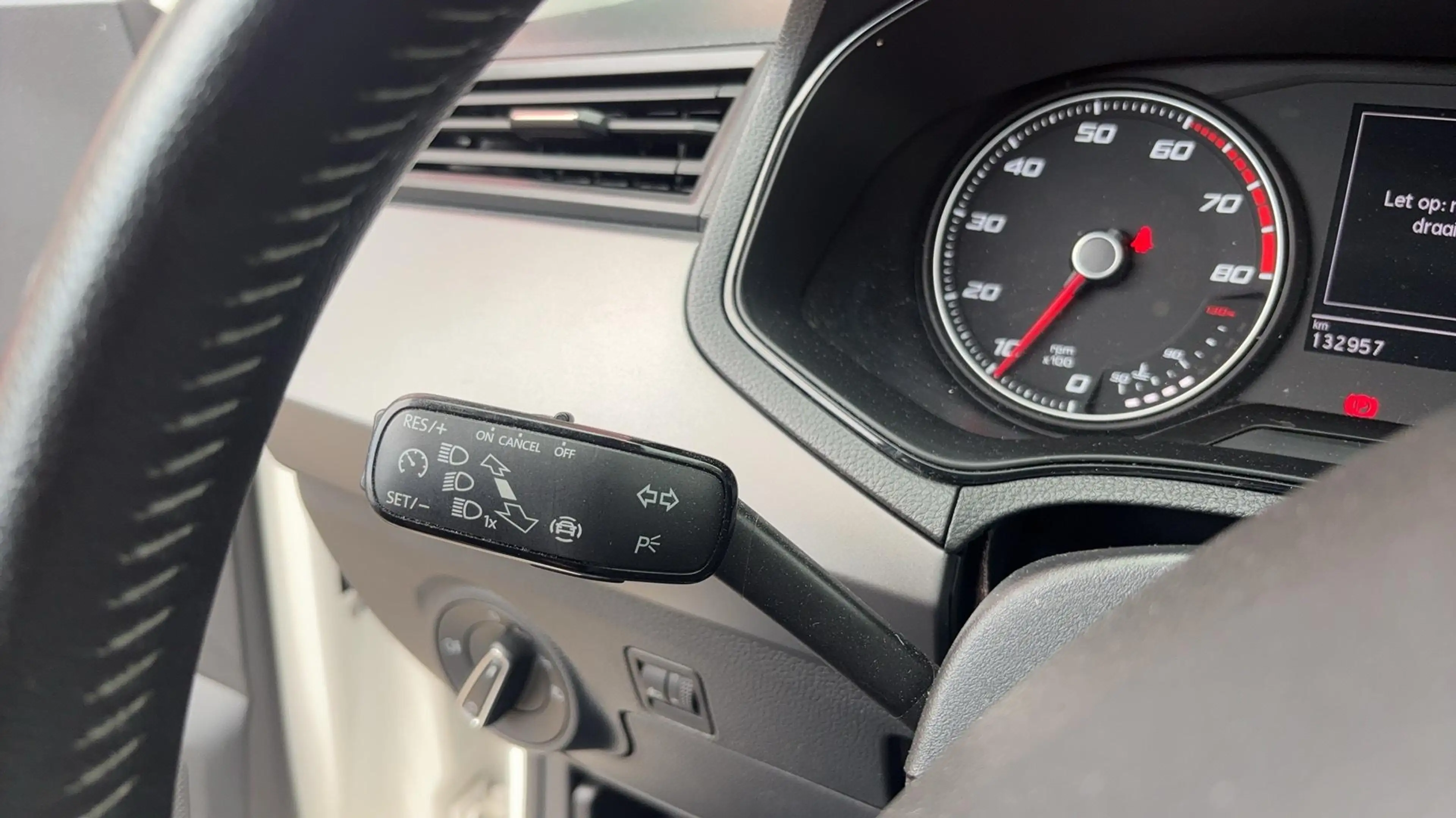 SEAT Ibiza 1.0 TSI Style Business Intense CAMERA / CARPLAY / — photo 8