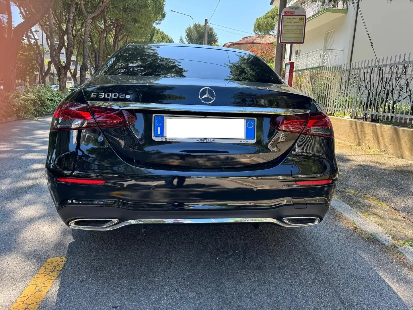 Mercedes-Benz E 300 Classe E -Berlina de 300 (eq-power) Premium Nero - 1