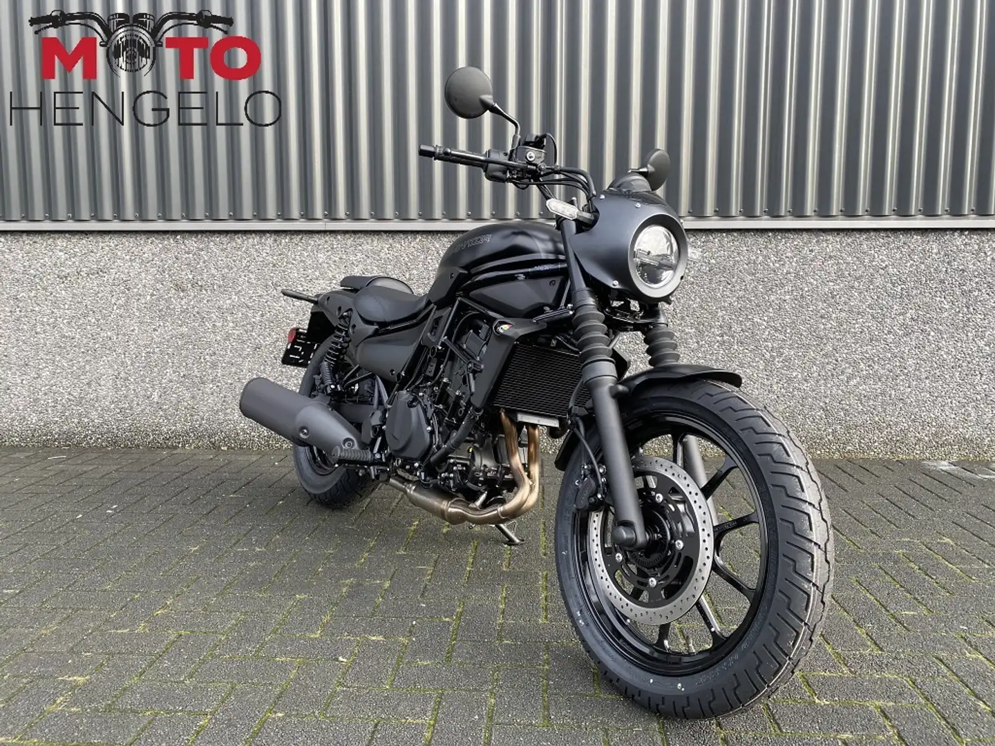 Kawasaki Eliminator 500 SE Black - 2