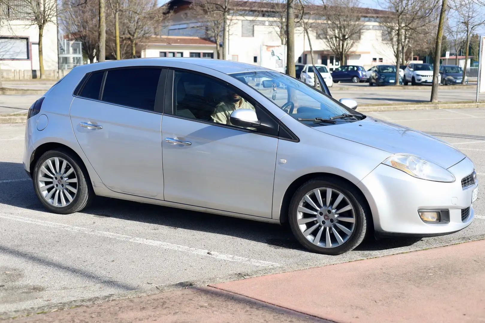 Fiat Bravo 1.9 Multijet 8V DPF Dynamic - 1