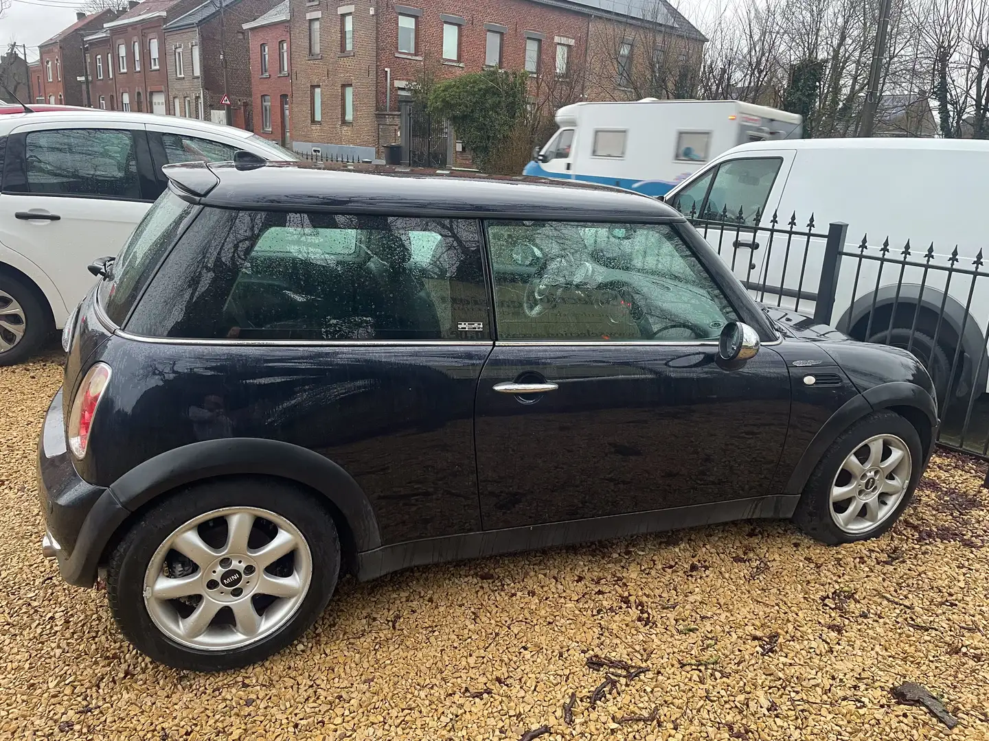 MINI One 1.6i 16v AUTOMATIQUE / EMBRAYAGE MOYEN Schwarz - 2