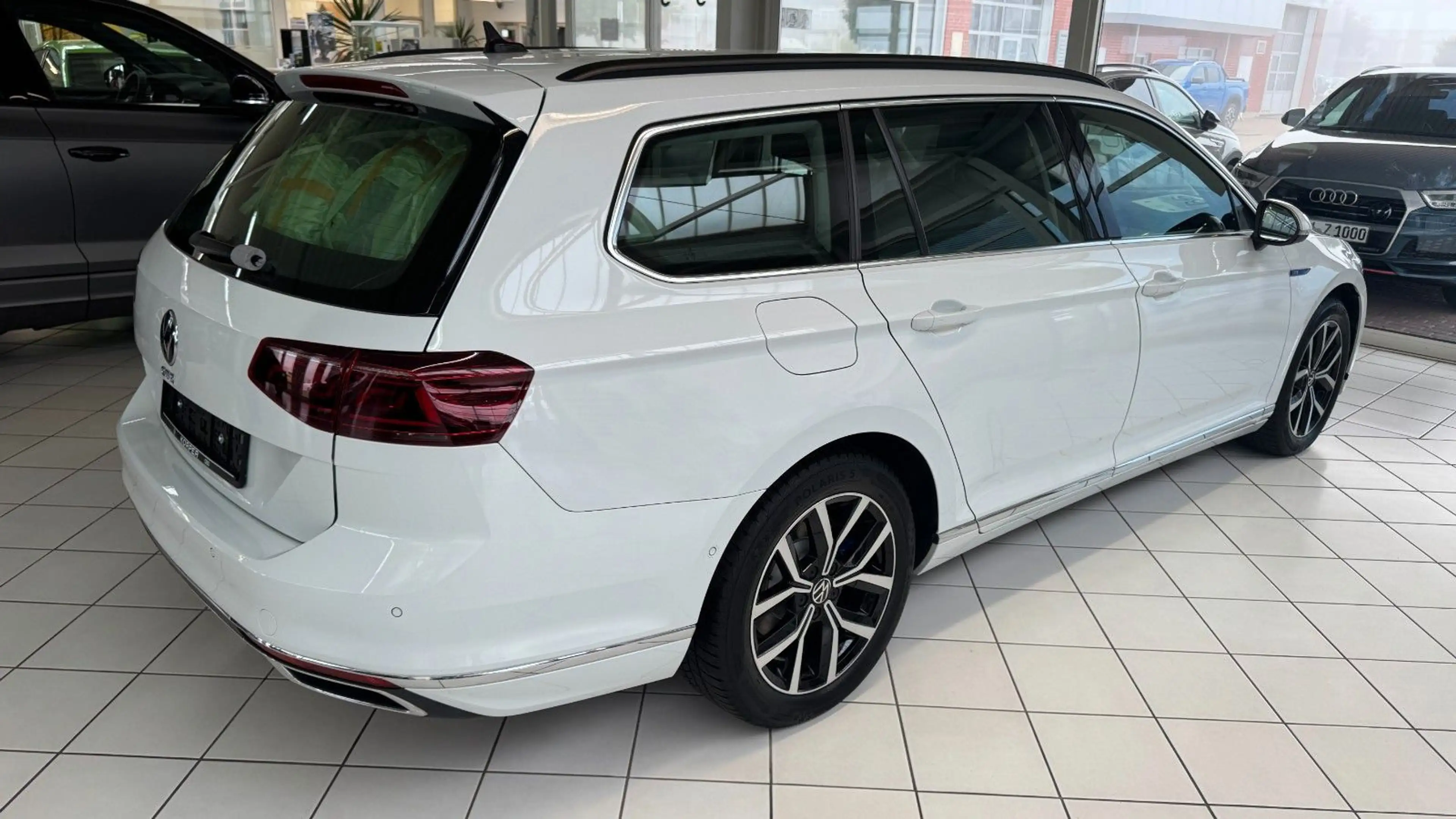 Volkswagen Passat Variant GTE 1.4 PLUG IN HYBRID — photo 3