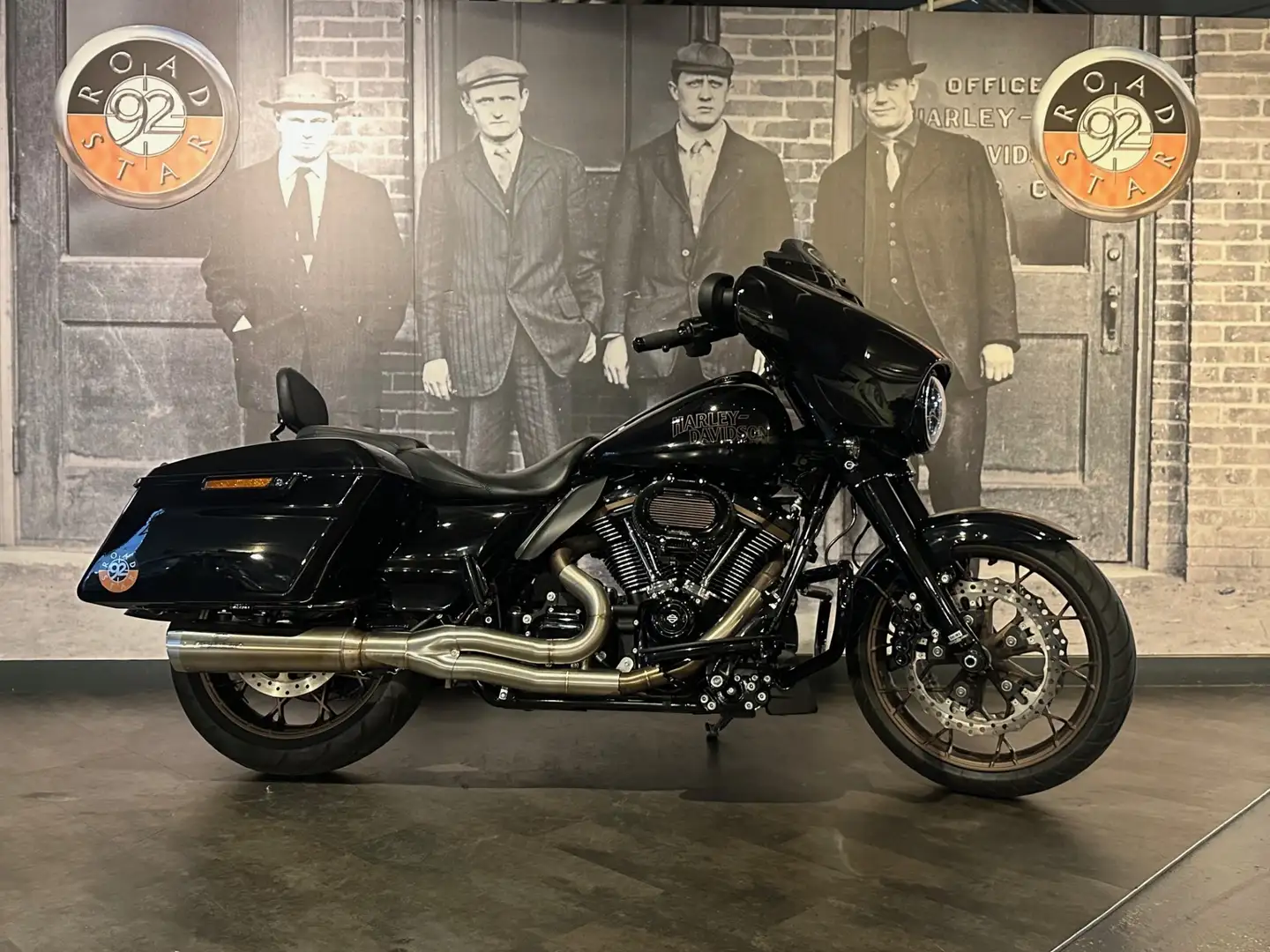 Harley-Davidson Street Glide Zwart - 1