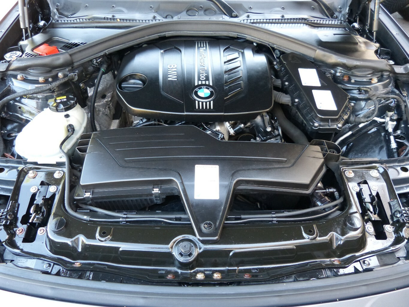 BMW 318 318 GT d[XENON/NAVI/SHZ/PDC/AHK] — photo 9