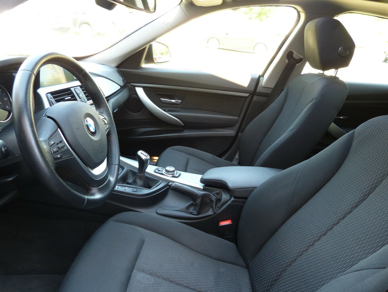 BMW 318 318 GT d[XENON/NAVI/SHZ/PDC/AHK] — photo 10