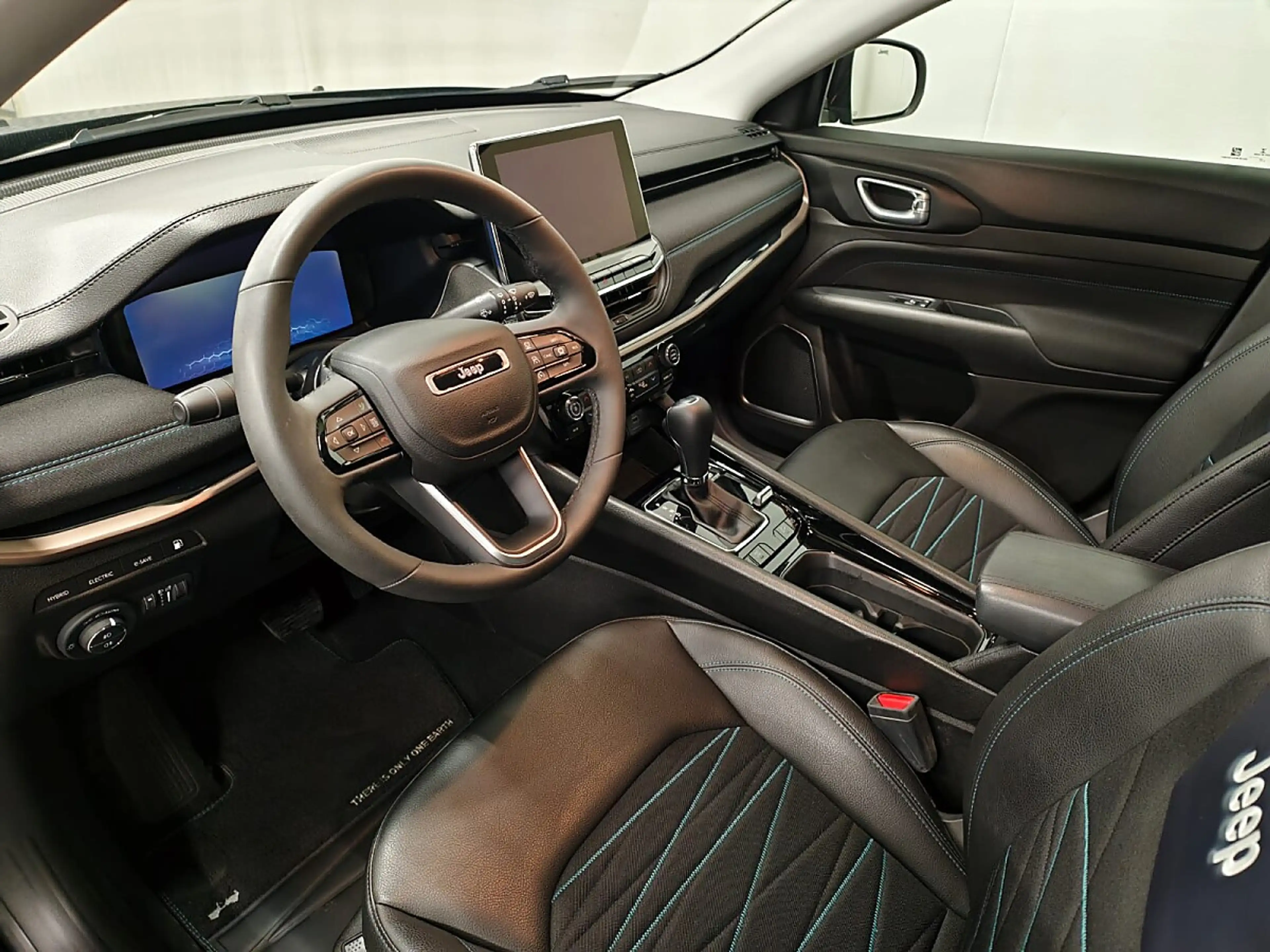 Jeep Compass Upland PHEV 240 PS Aut. 4xe — photo 13