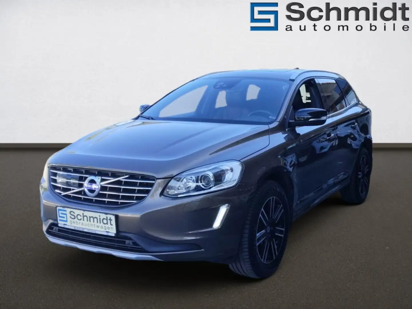 Volvo XC60 D4 AWD Aut.Dynamic Braun - 1