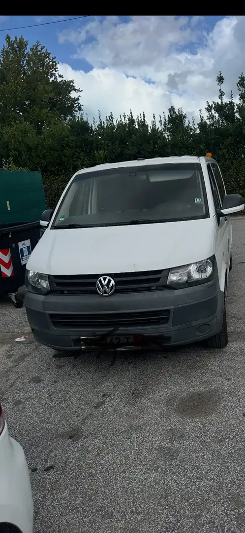 Volkswagen T5 Caravelle - 1