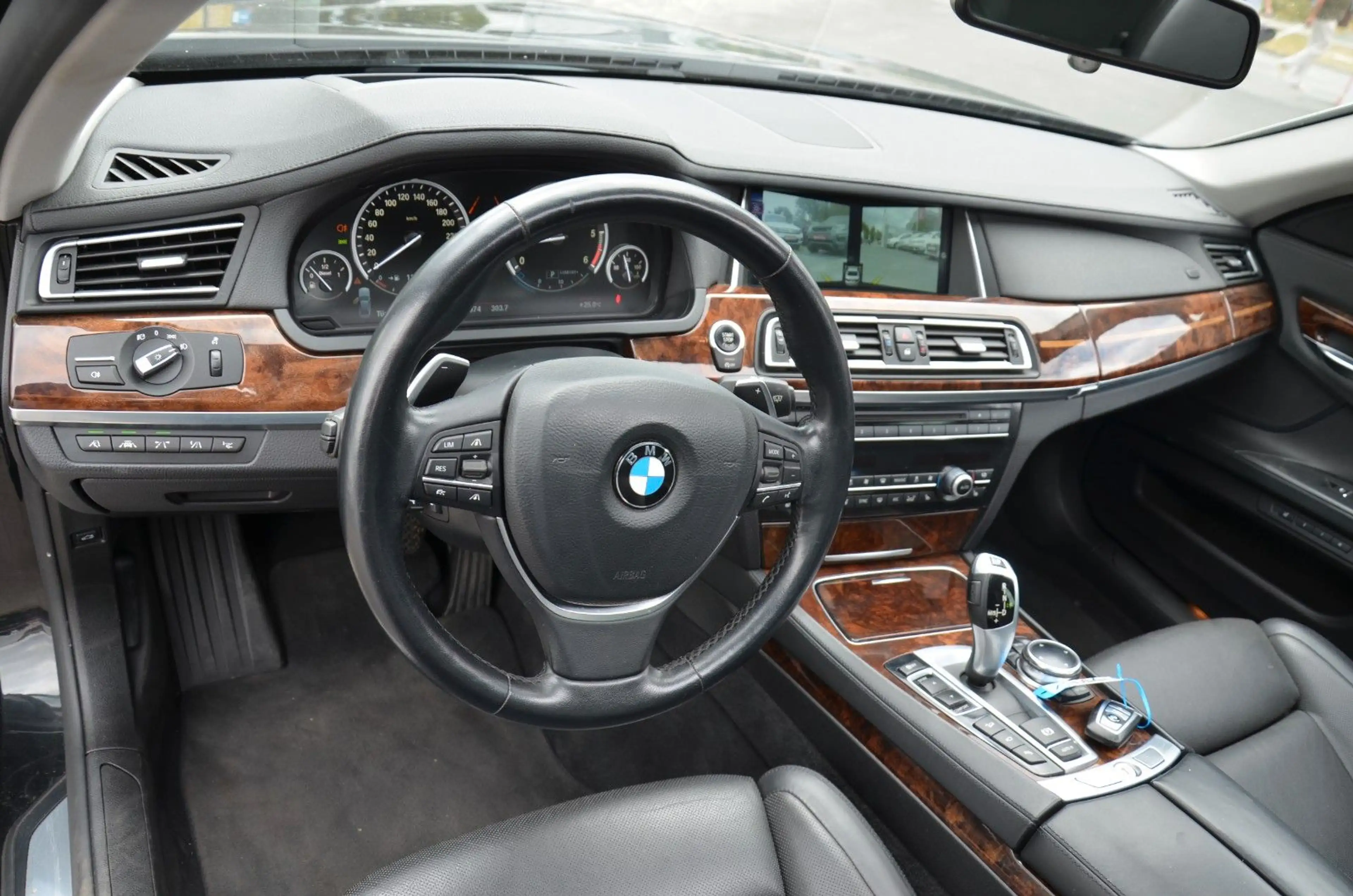 BMW 750 L.d xDrive Lang.*Luxury Line*Kamera*Fond TV*TOP — photo 13