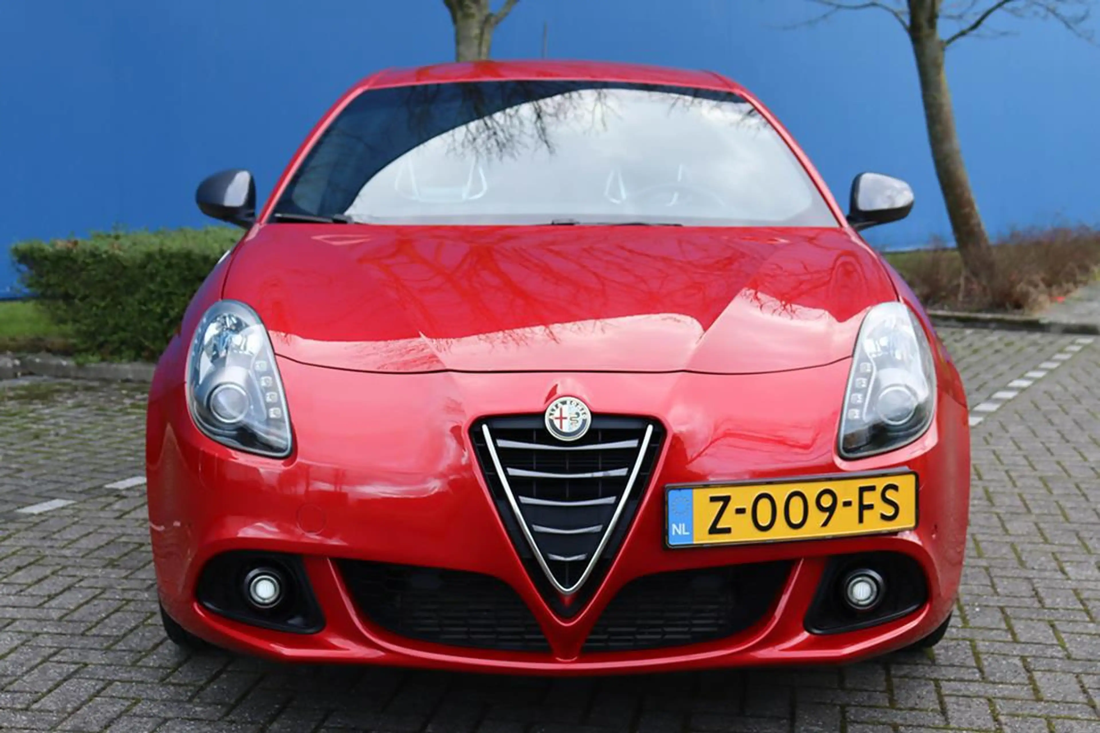 Alfa Romeo Giulietta 1.7 TBi QV Competizione Rosso — photo 8