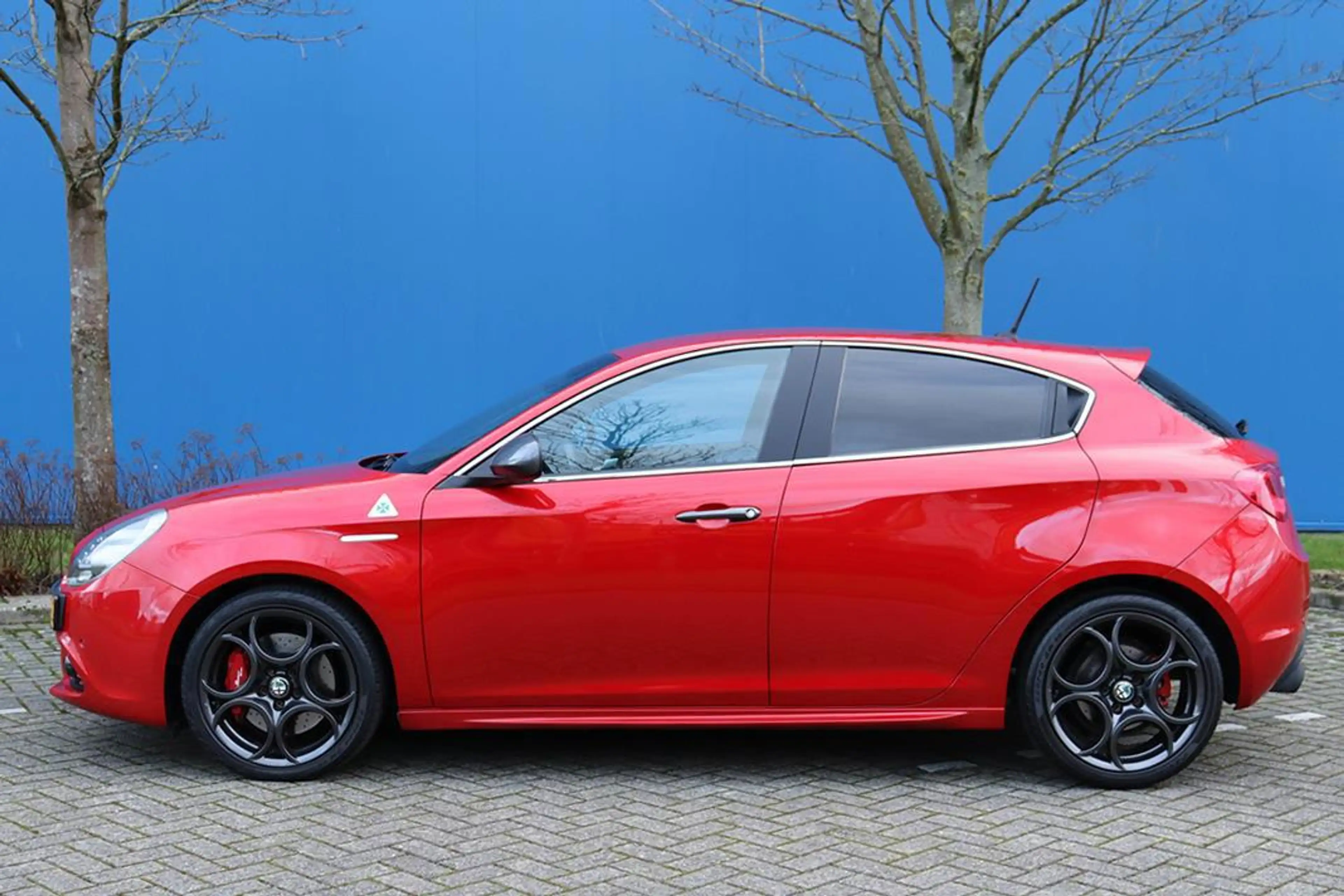Alfa Romeo Giulietta 1.7 TBi QV Competizione Rosso — photo 6